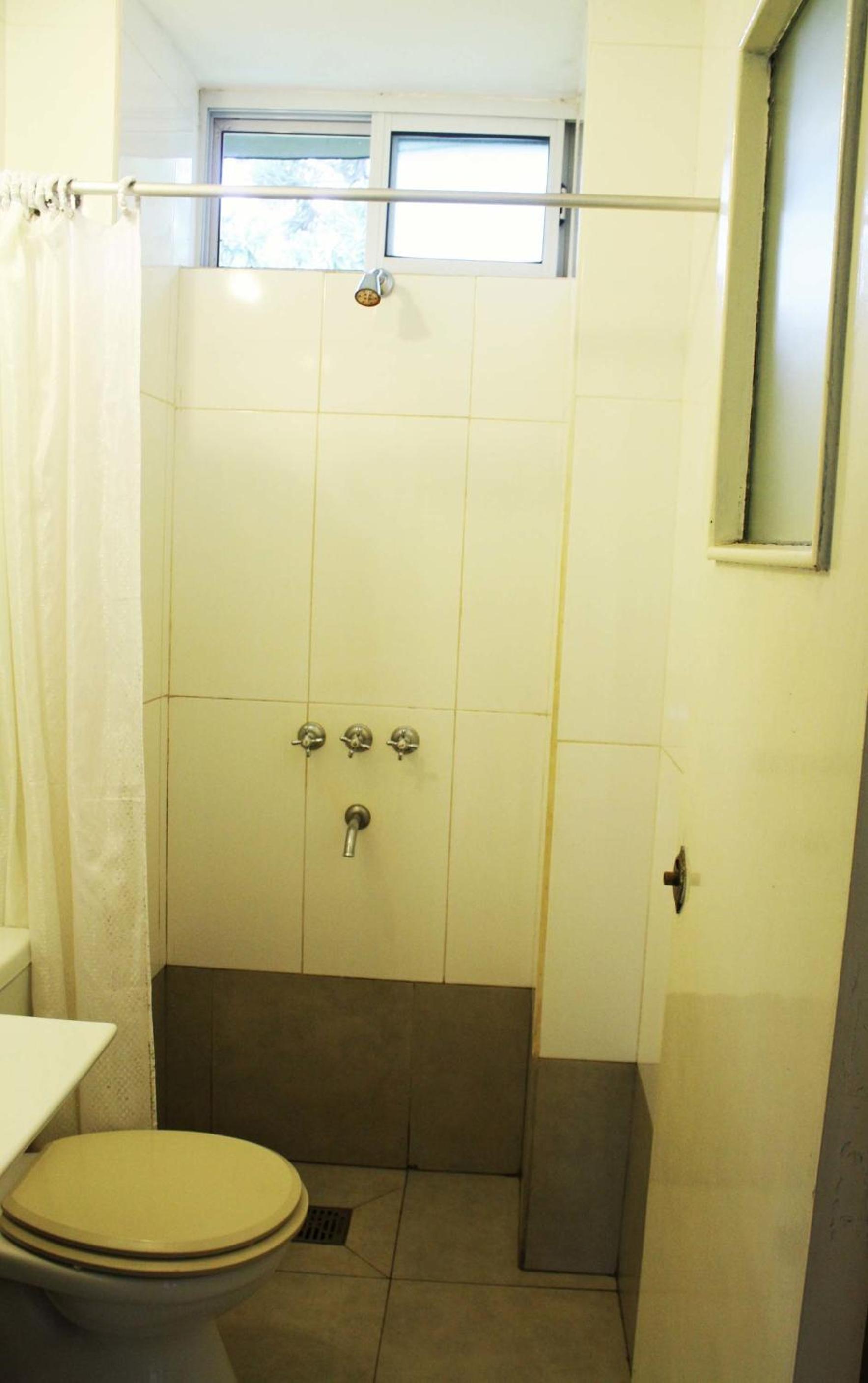Basic Triple Room photo 2