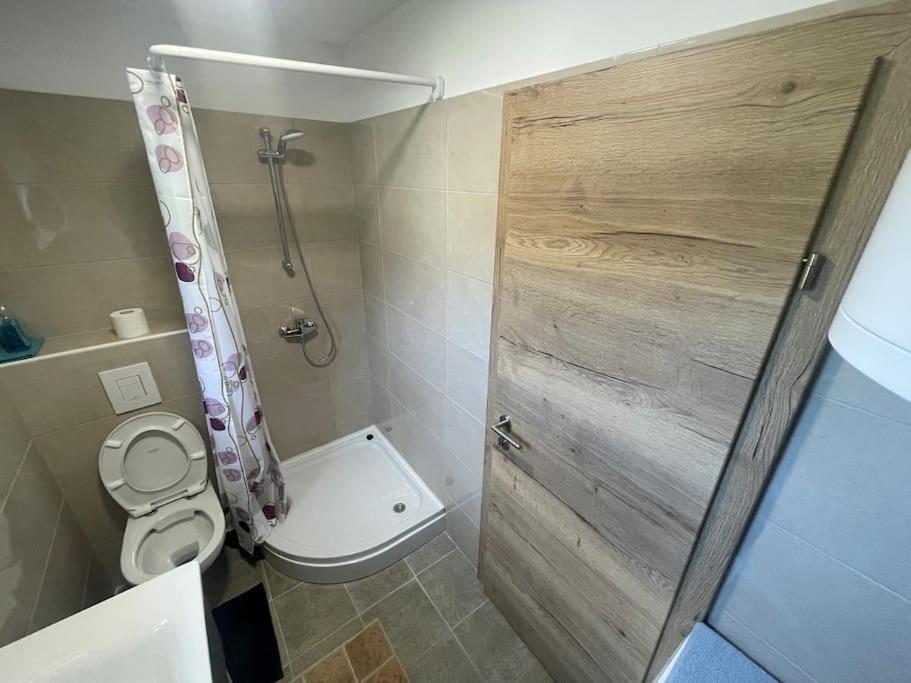 Three-Bedroom House photo 3