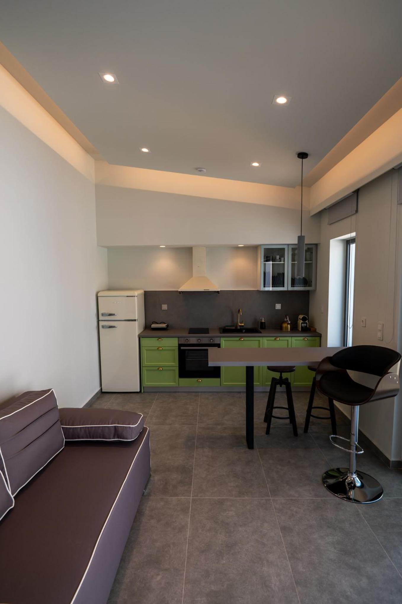 Apartment photo 2