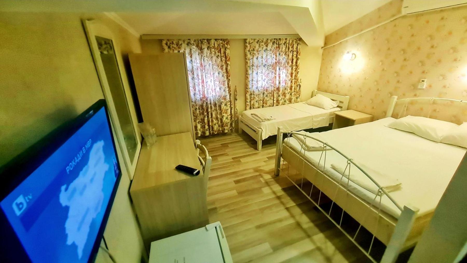 Suite with Terrace - Photo 4