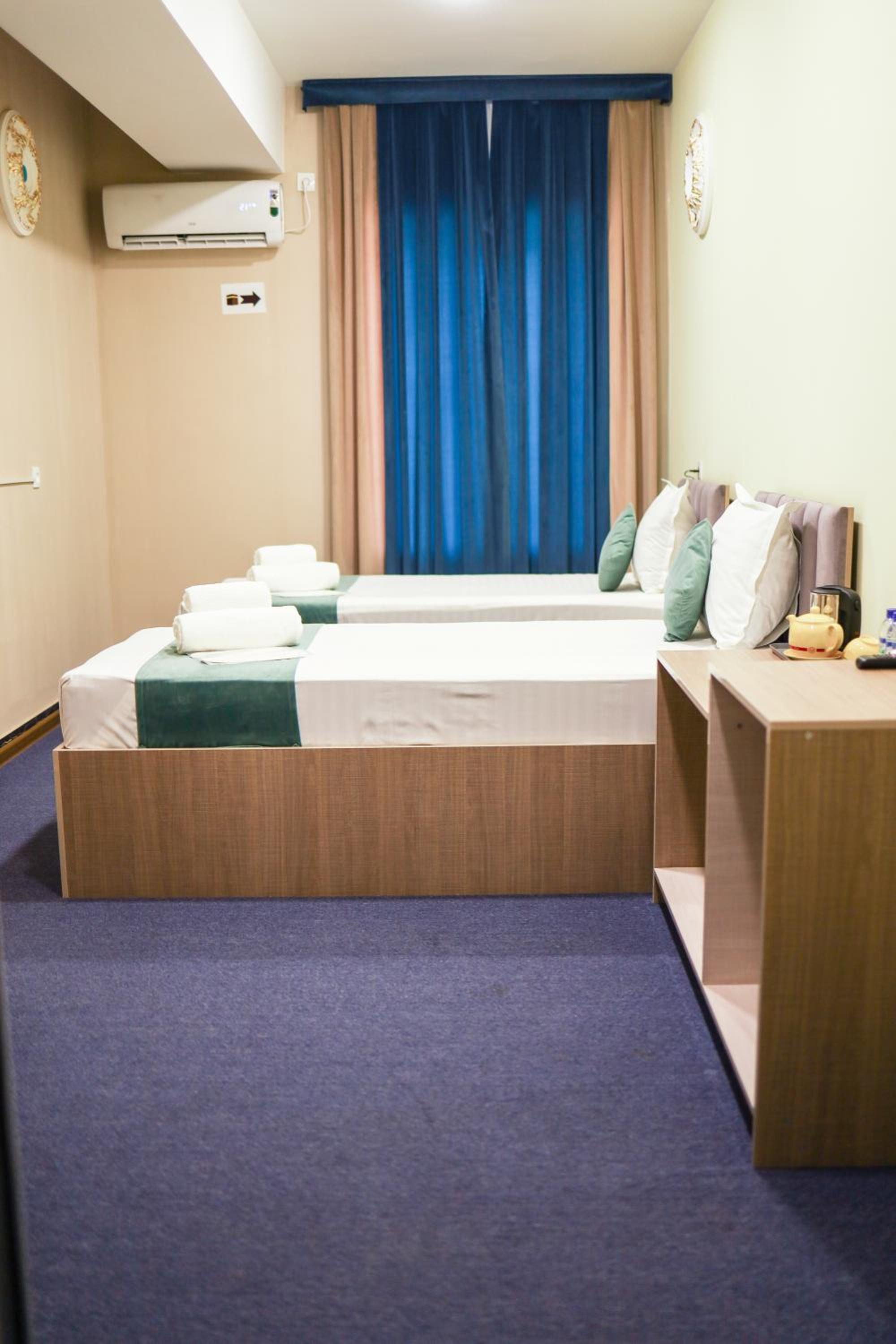 Twin Room with Private External Bathroom