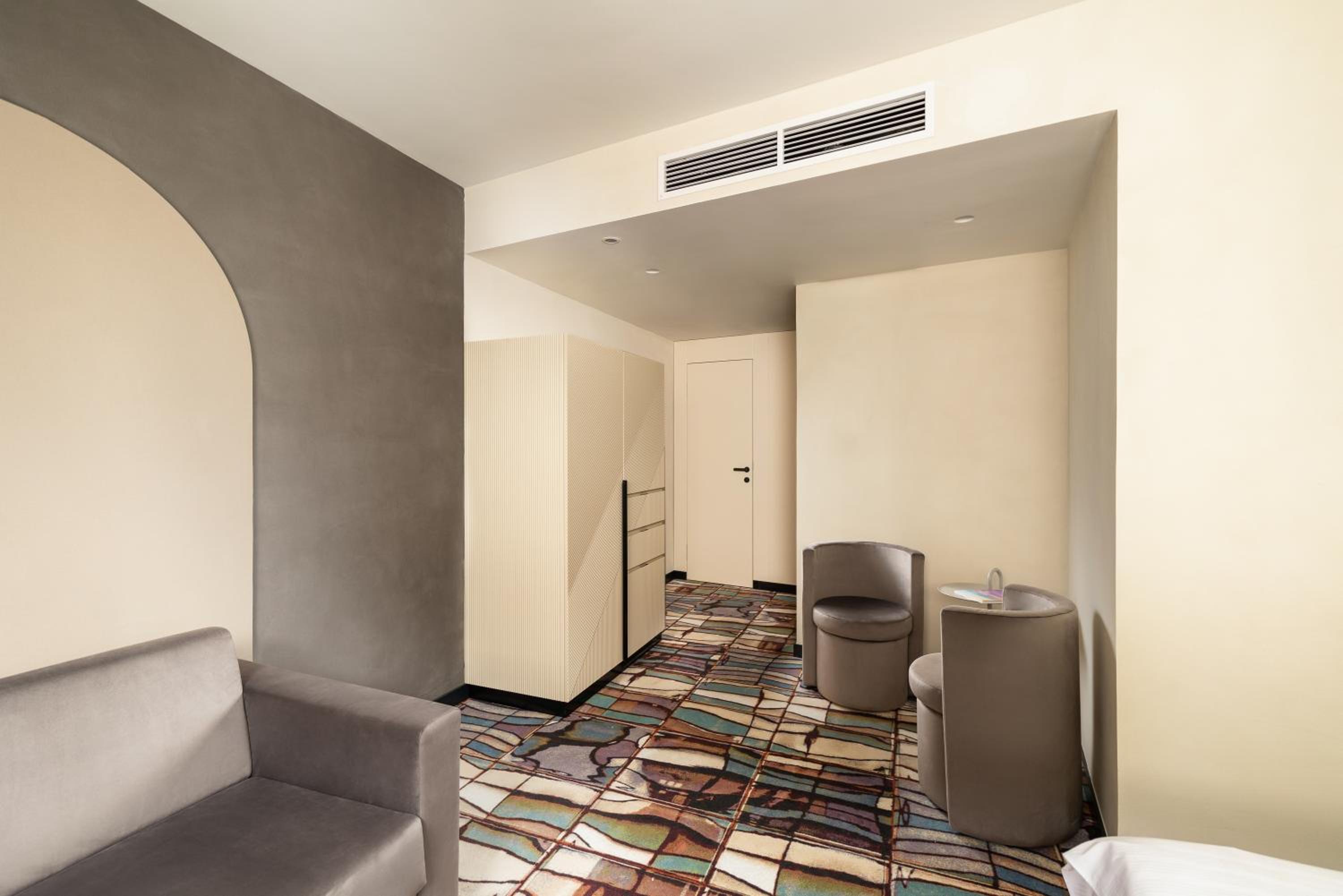 Superior Queen Room - Photo 1