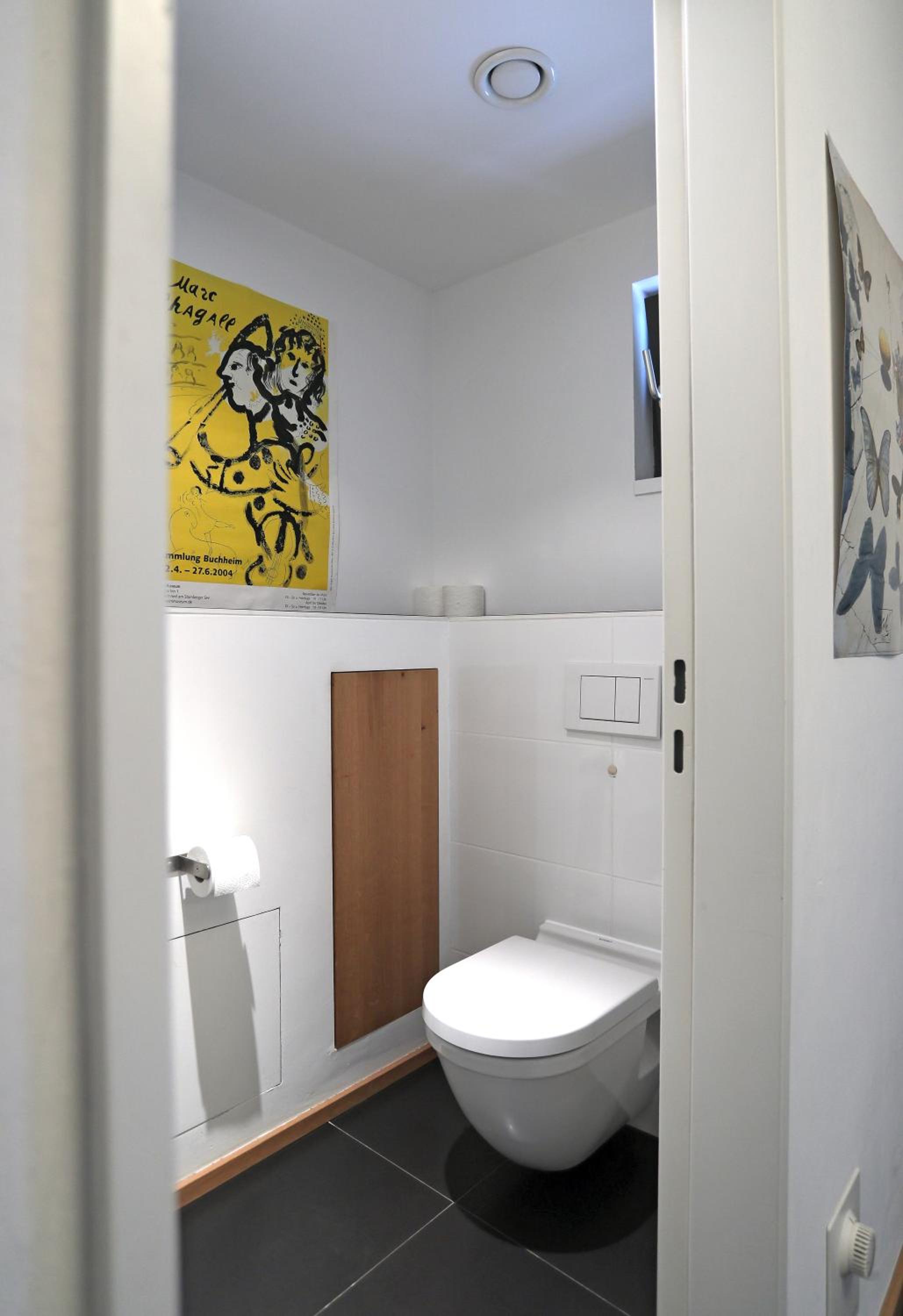 Three-Bedroom House photo 2