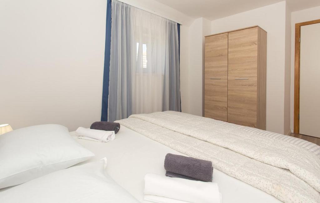 Three-Bedroom Villa photo 1