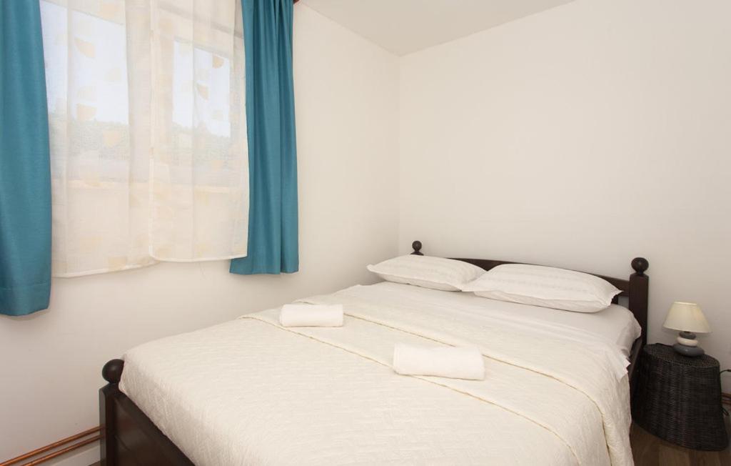 Three-Bedroom Villa photo 3