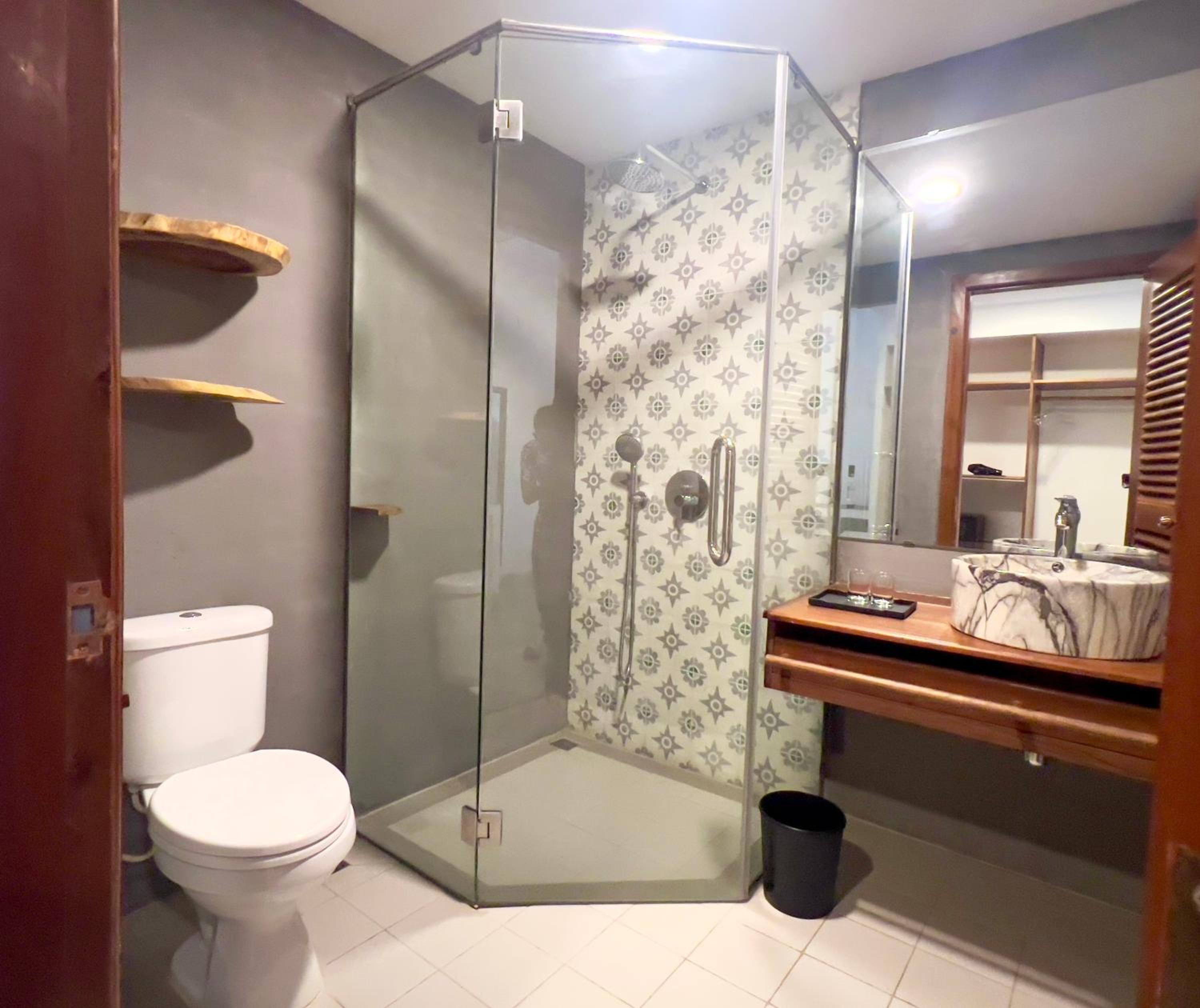 Deluxe Double Room - Photo 8