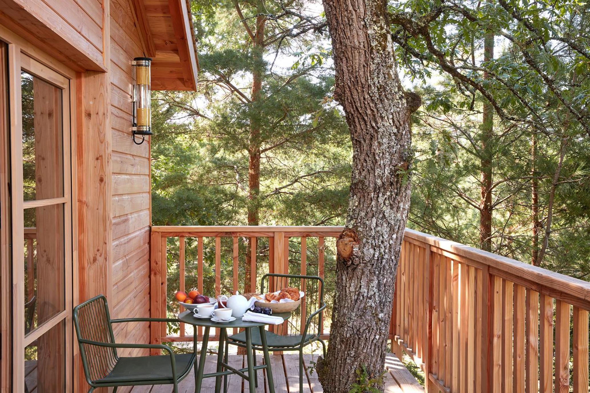 Tree House - Photo 3