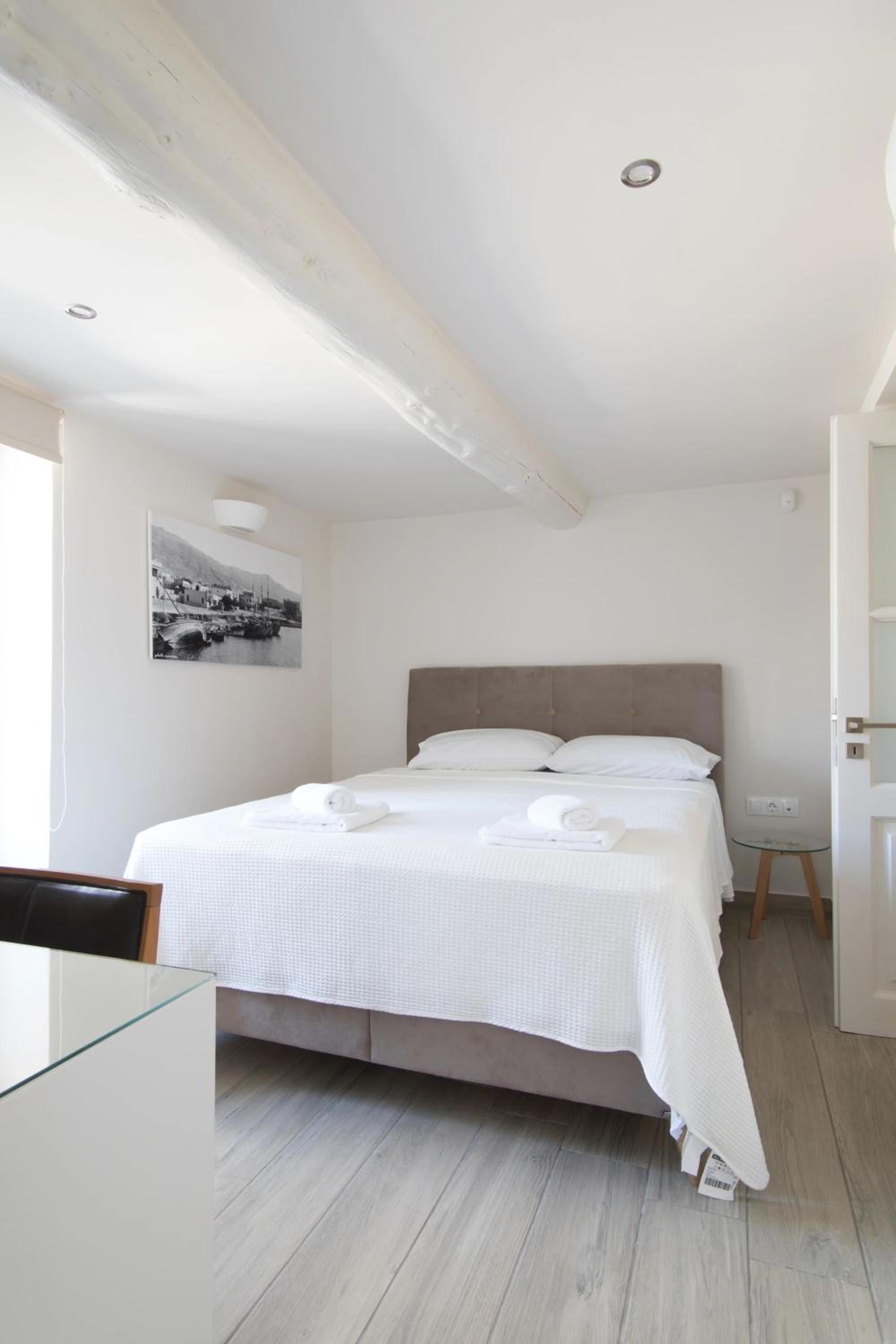 Apartment - Ground Floor photo 1