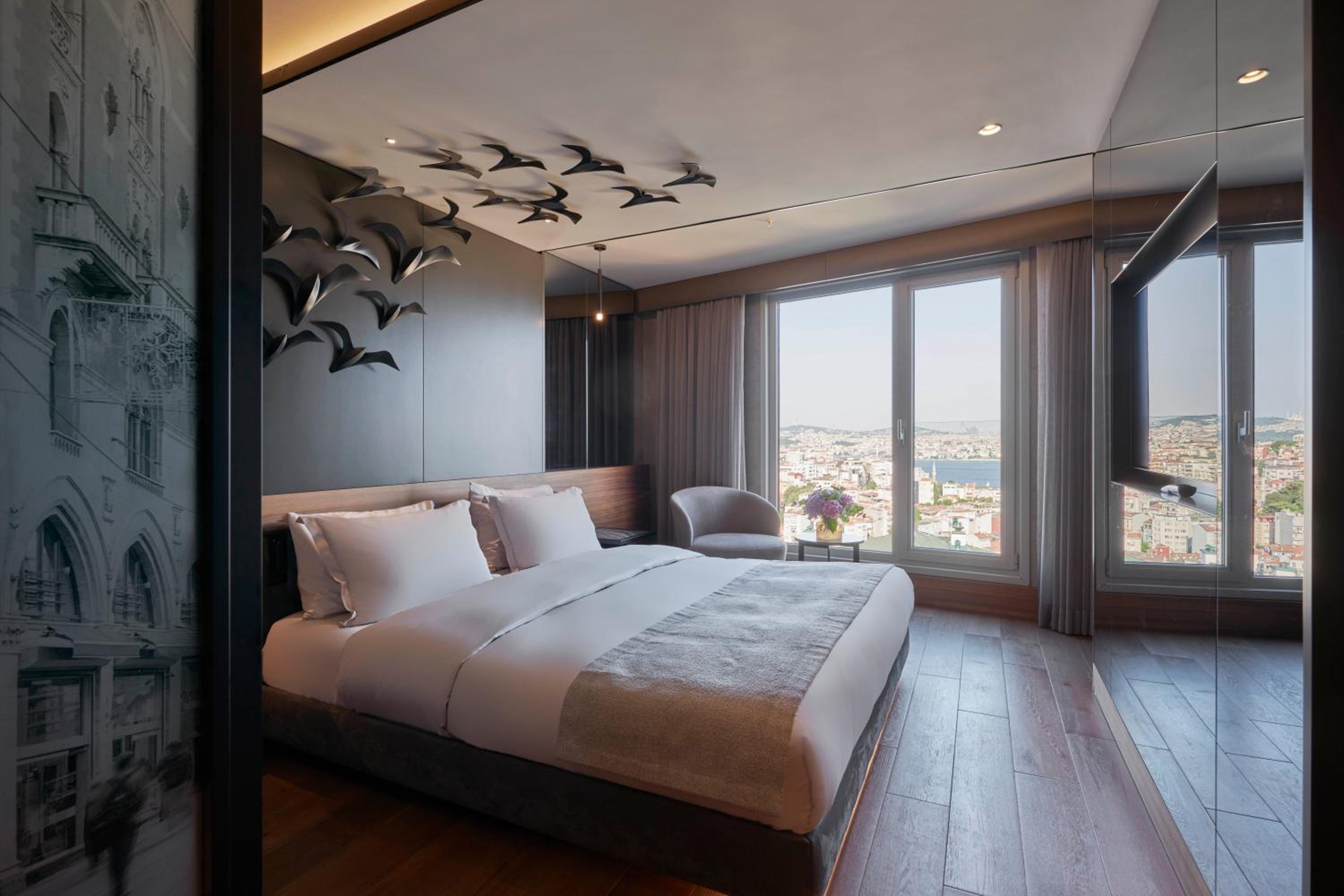 Pera Suite photo 1