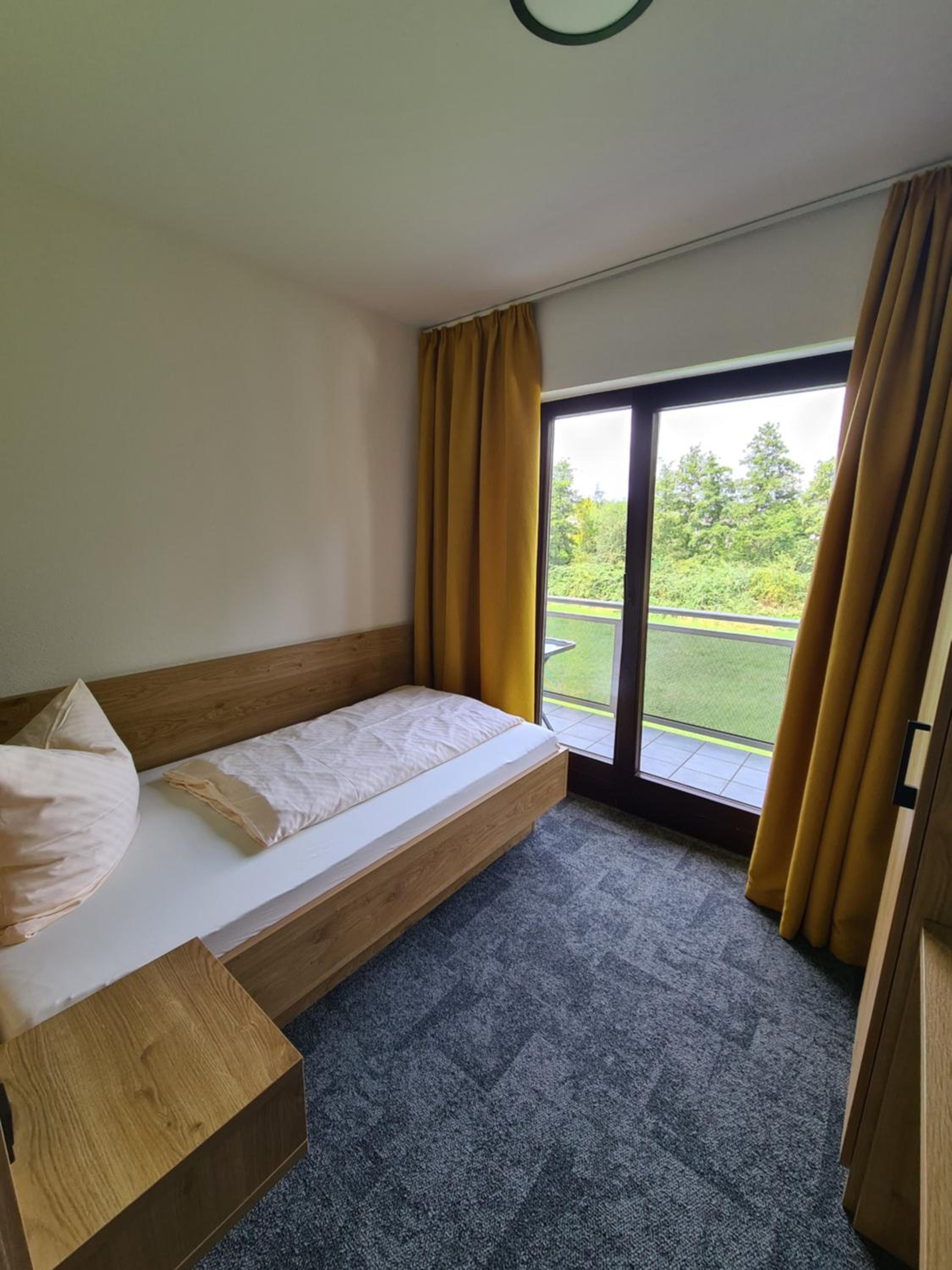 Single Room with Balcony photo 3