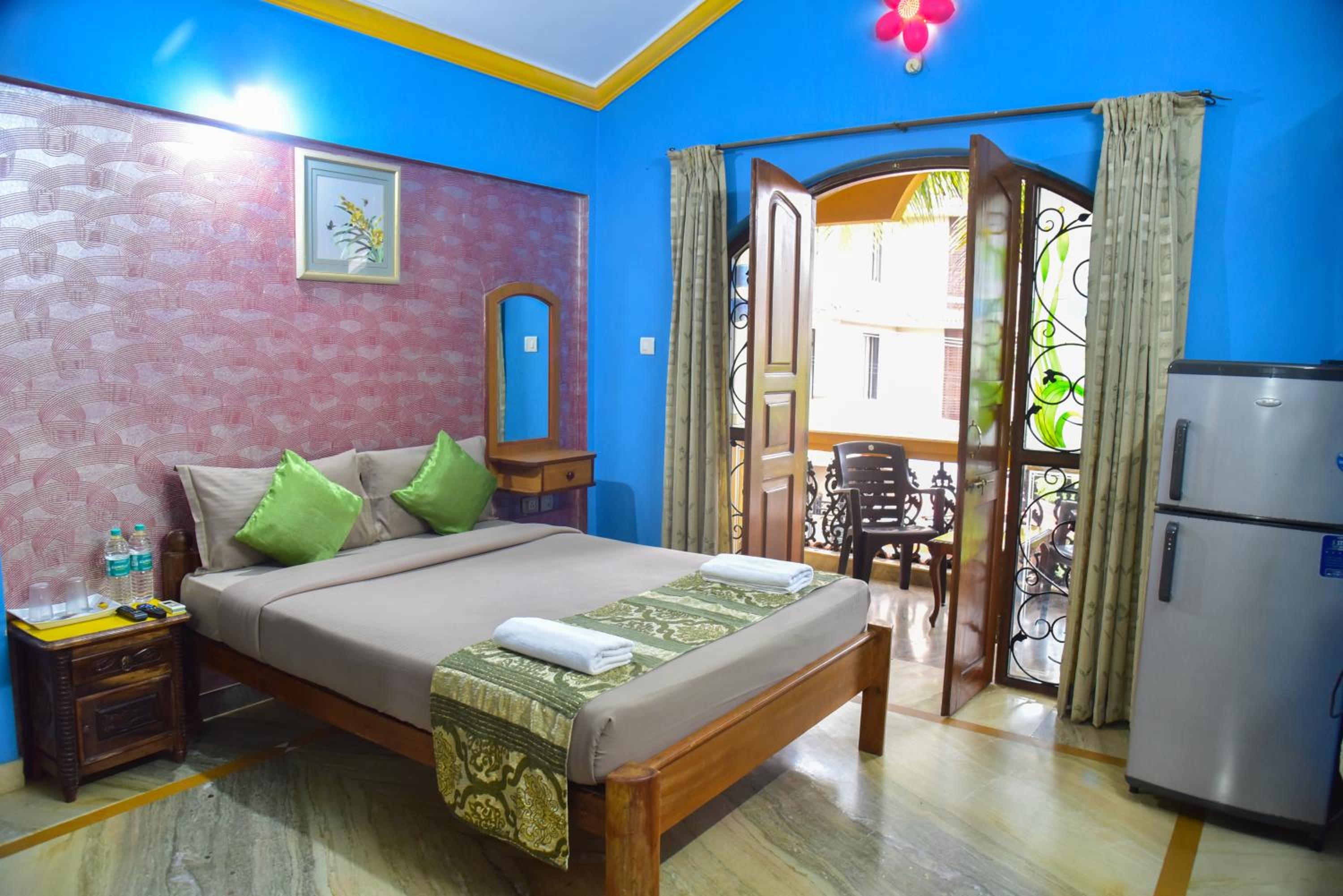 Deluxe Room - Photo 5