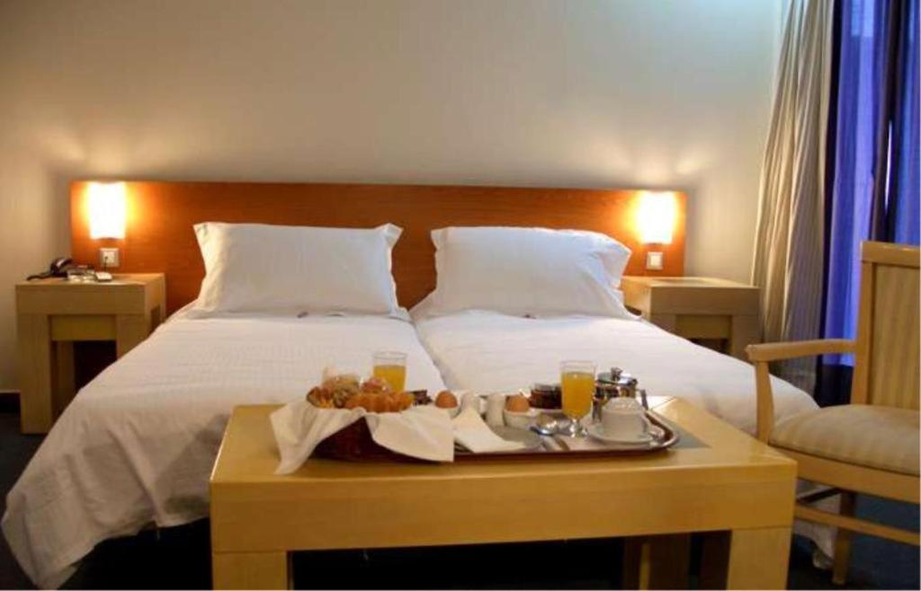 Comfort Twin Room - Non-Smoking