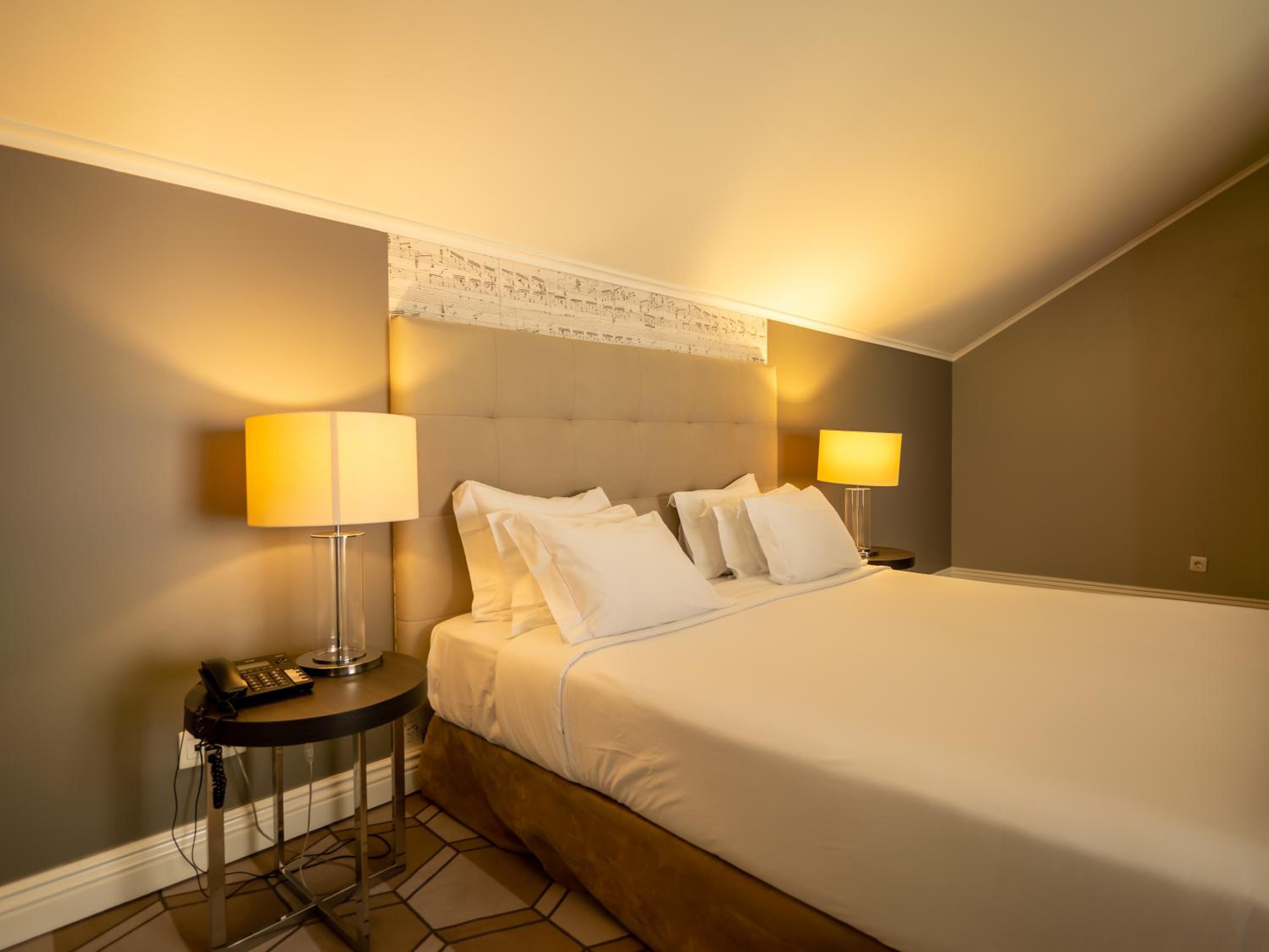 Suite - Photo 5