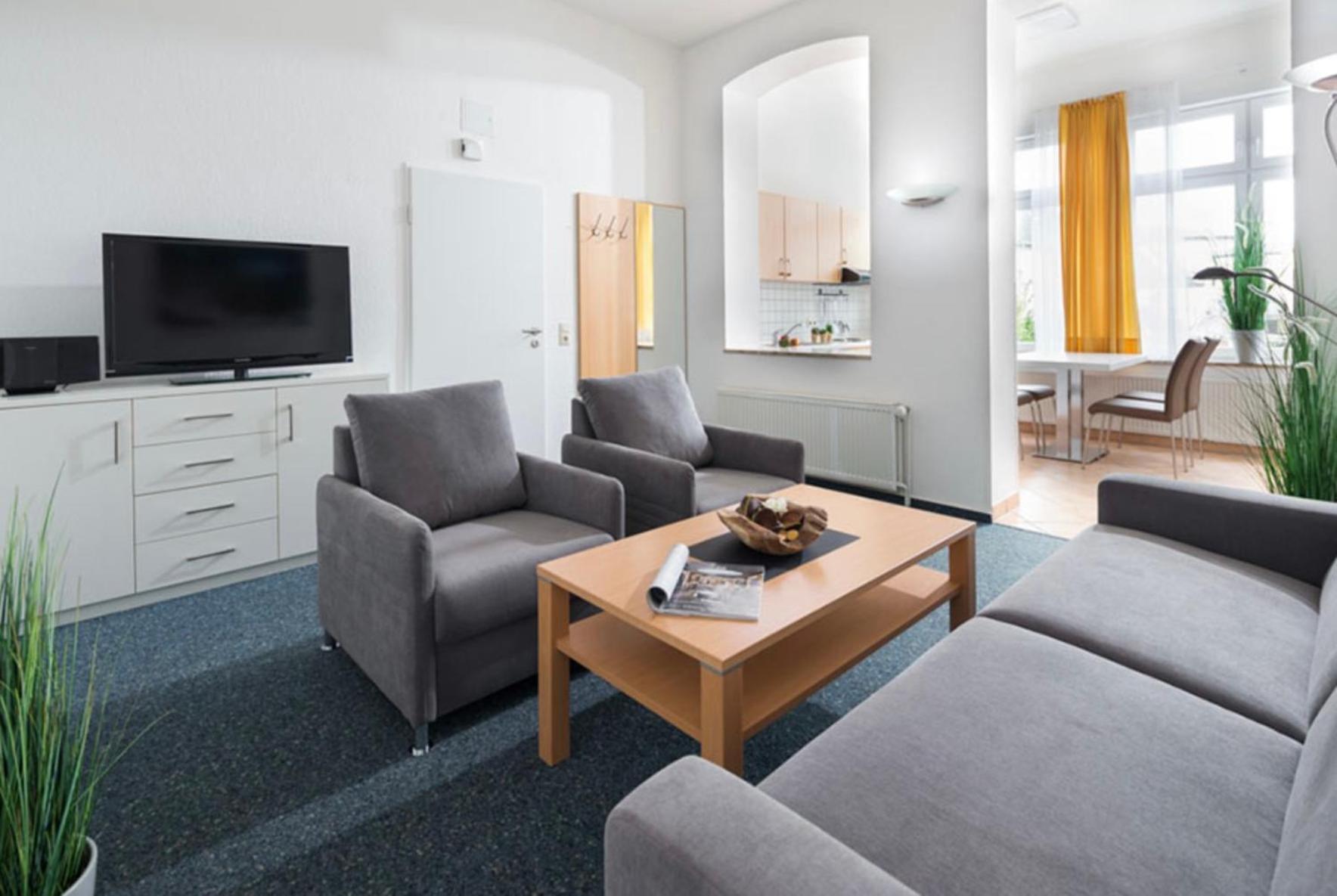 One-Bedroom Apartment with Balcony photo 2