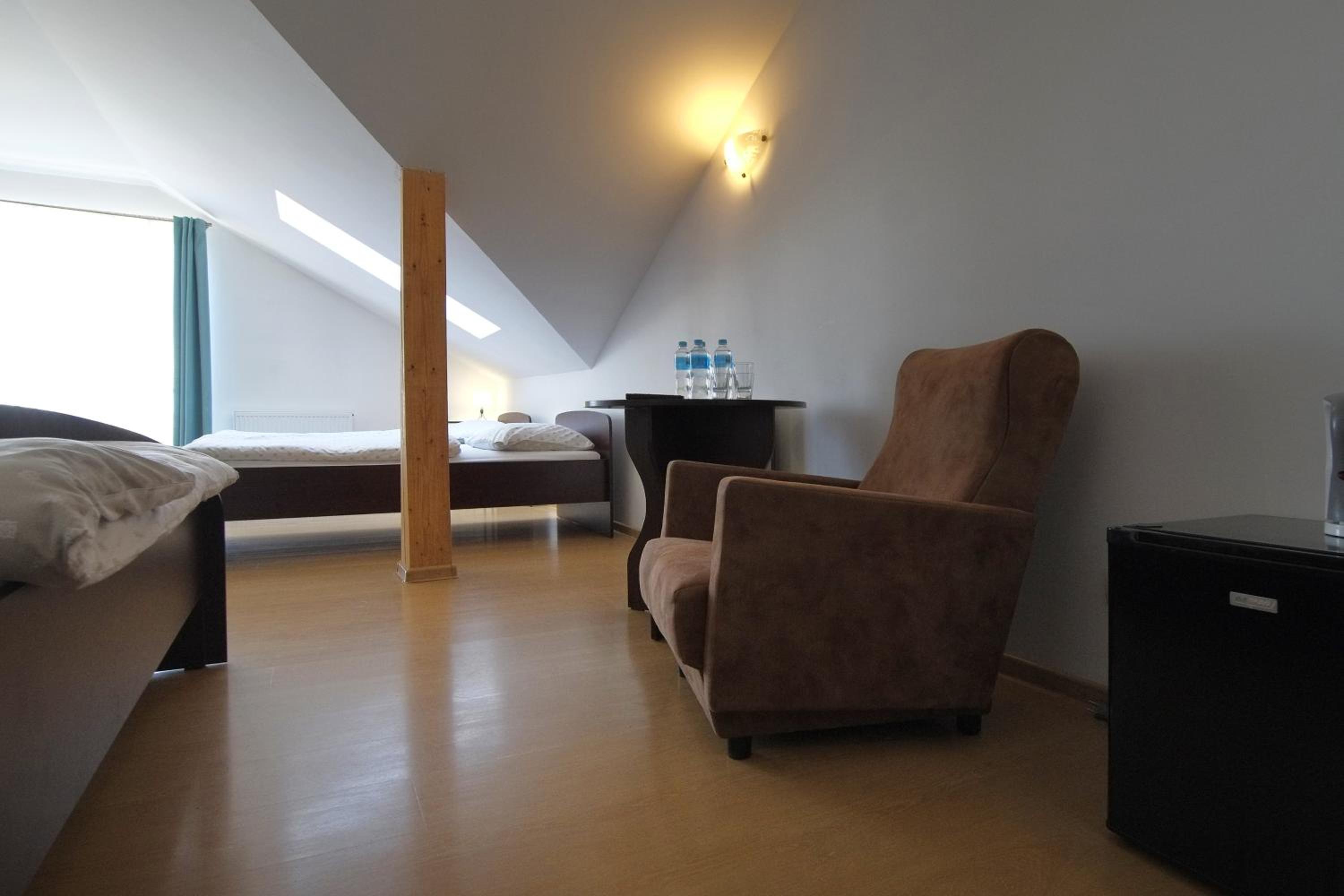 Standard Family Room - Photo 2