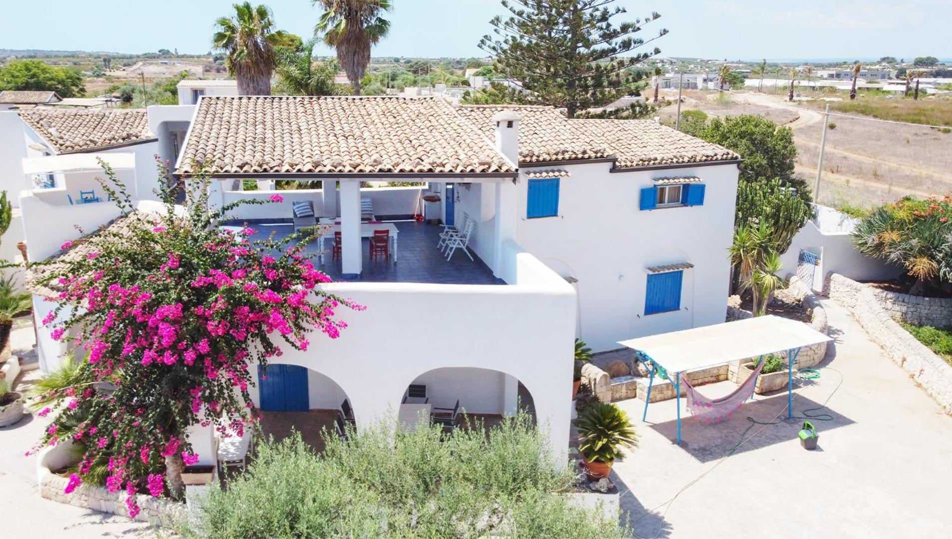 Villa with Sea View photo 3