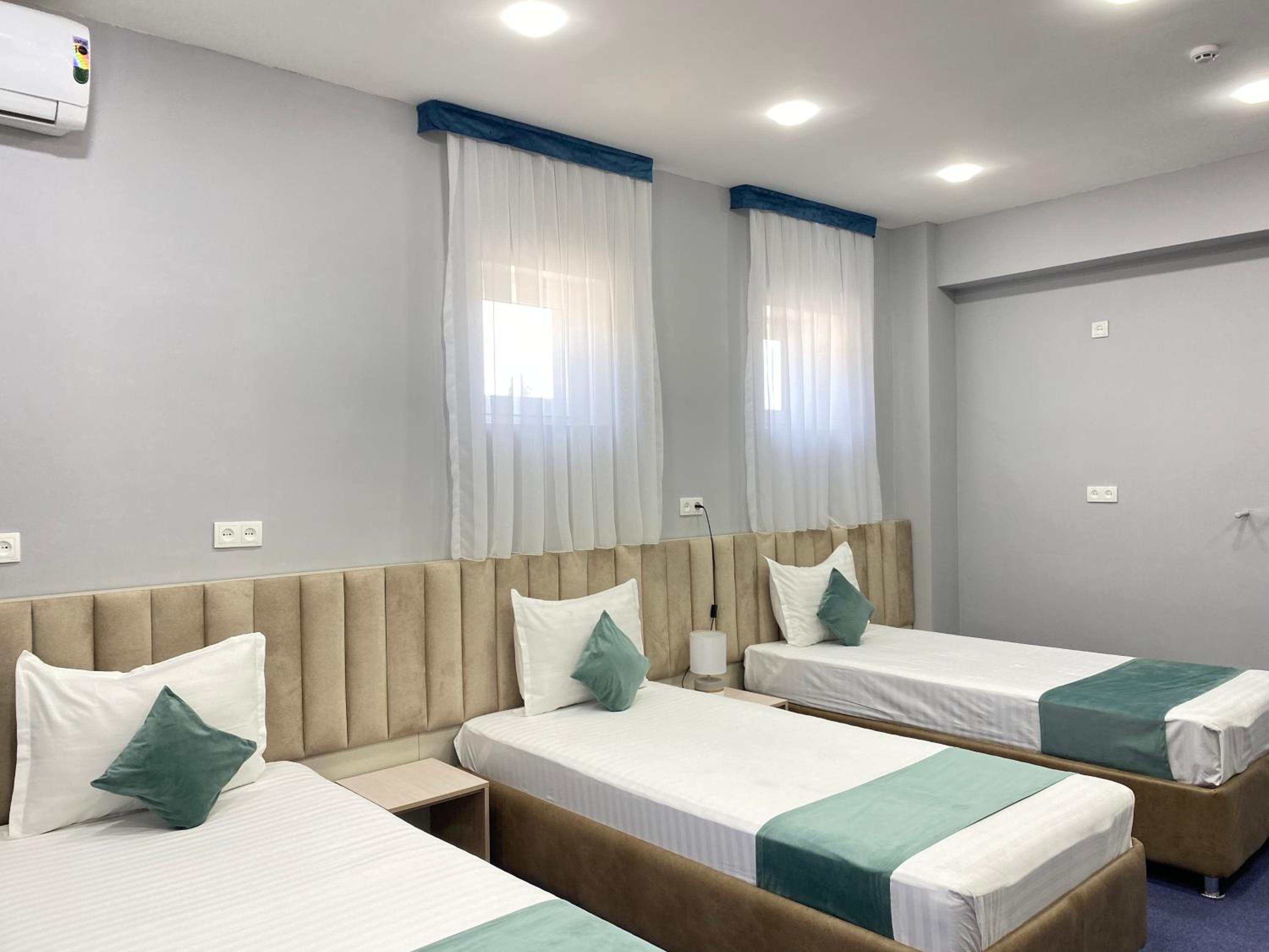 Classic Triple Room
