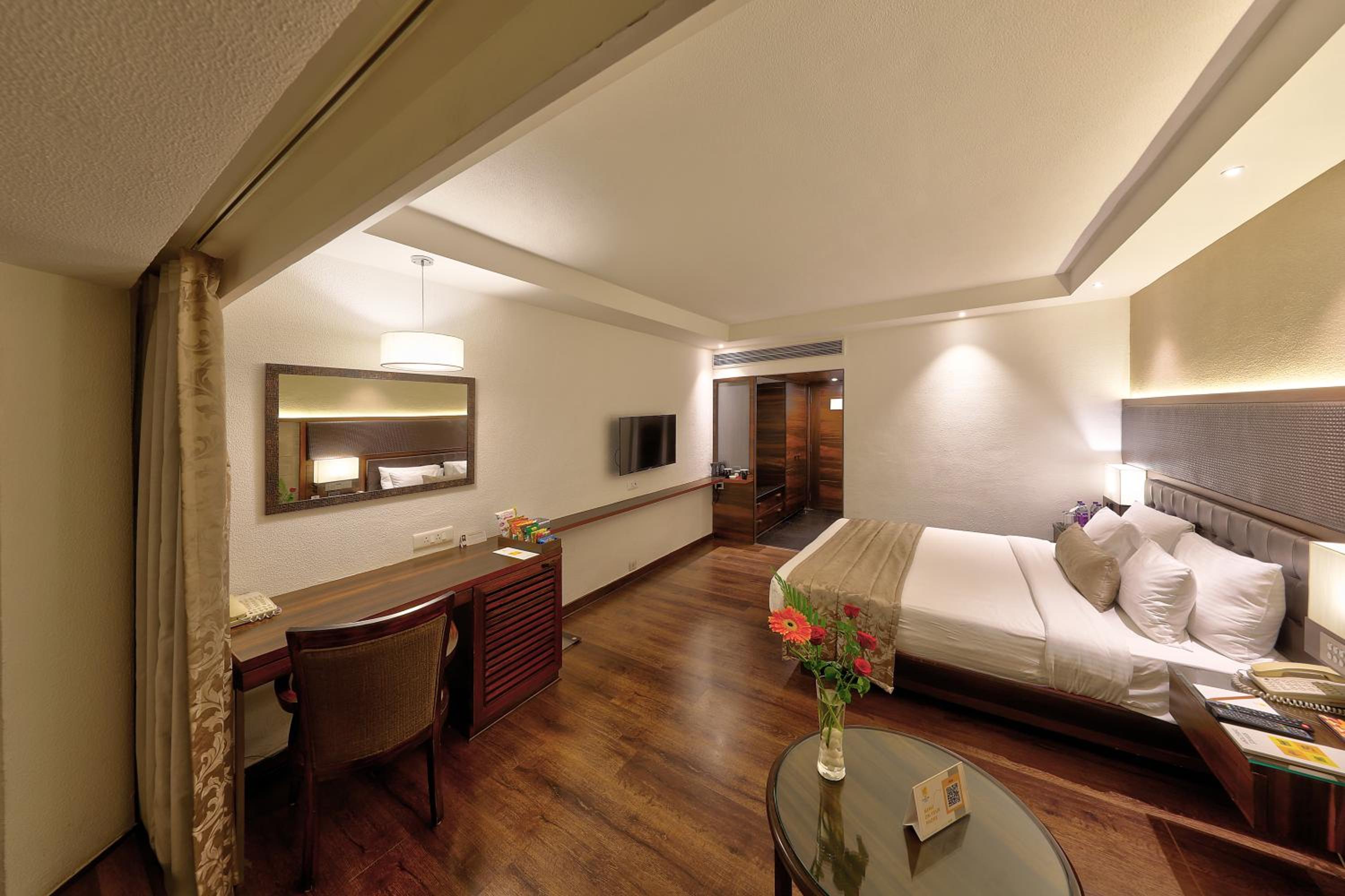 Smart Space Room with 20% discount on Food & Soft Beverage - Photo 3