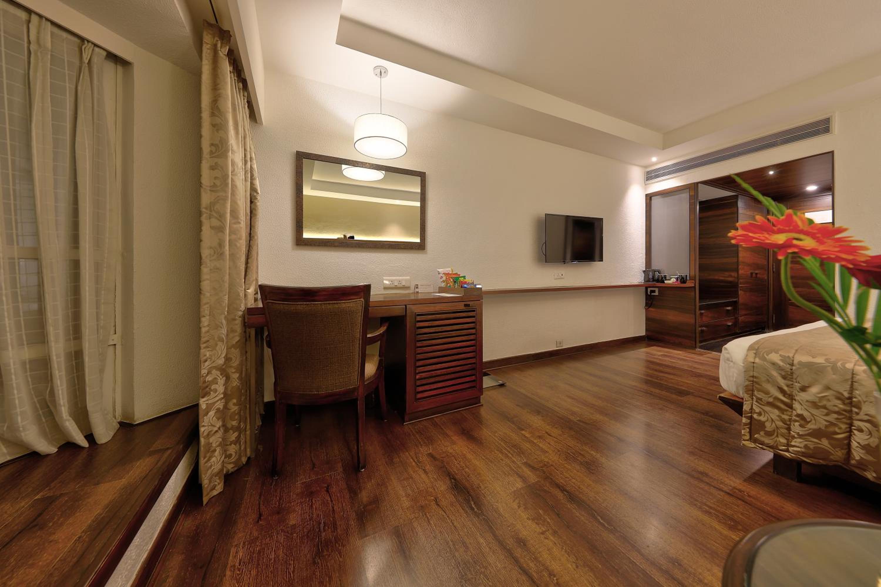 Smart Space Room with 20% discount on Food & Soft Beverage - Photo 2