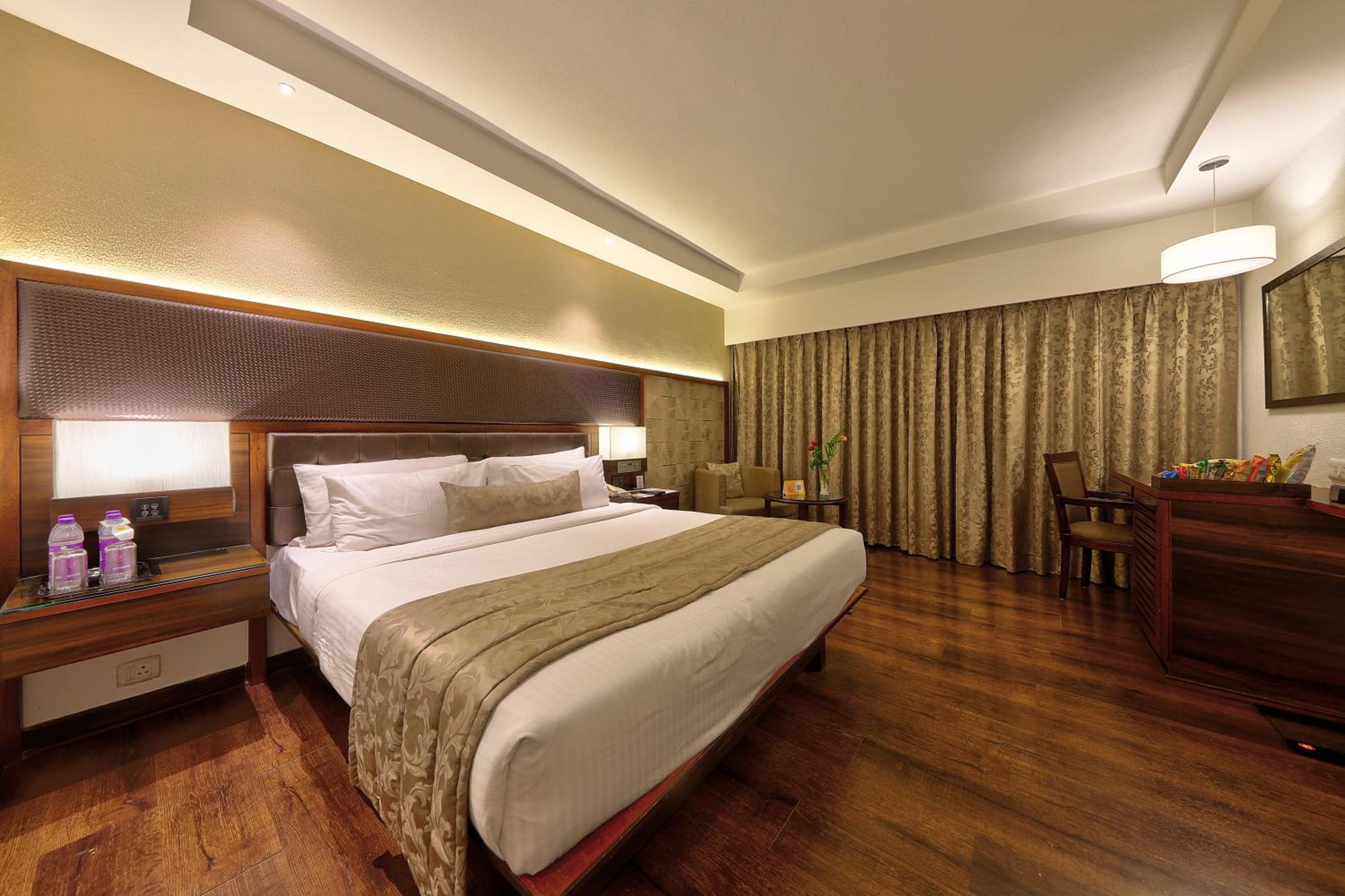 Smart Space Room with 20% discount on Food & Soft Beverage - Photo 8