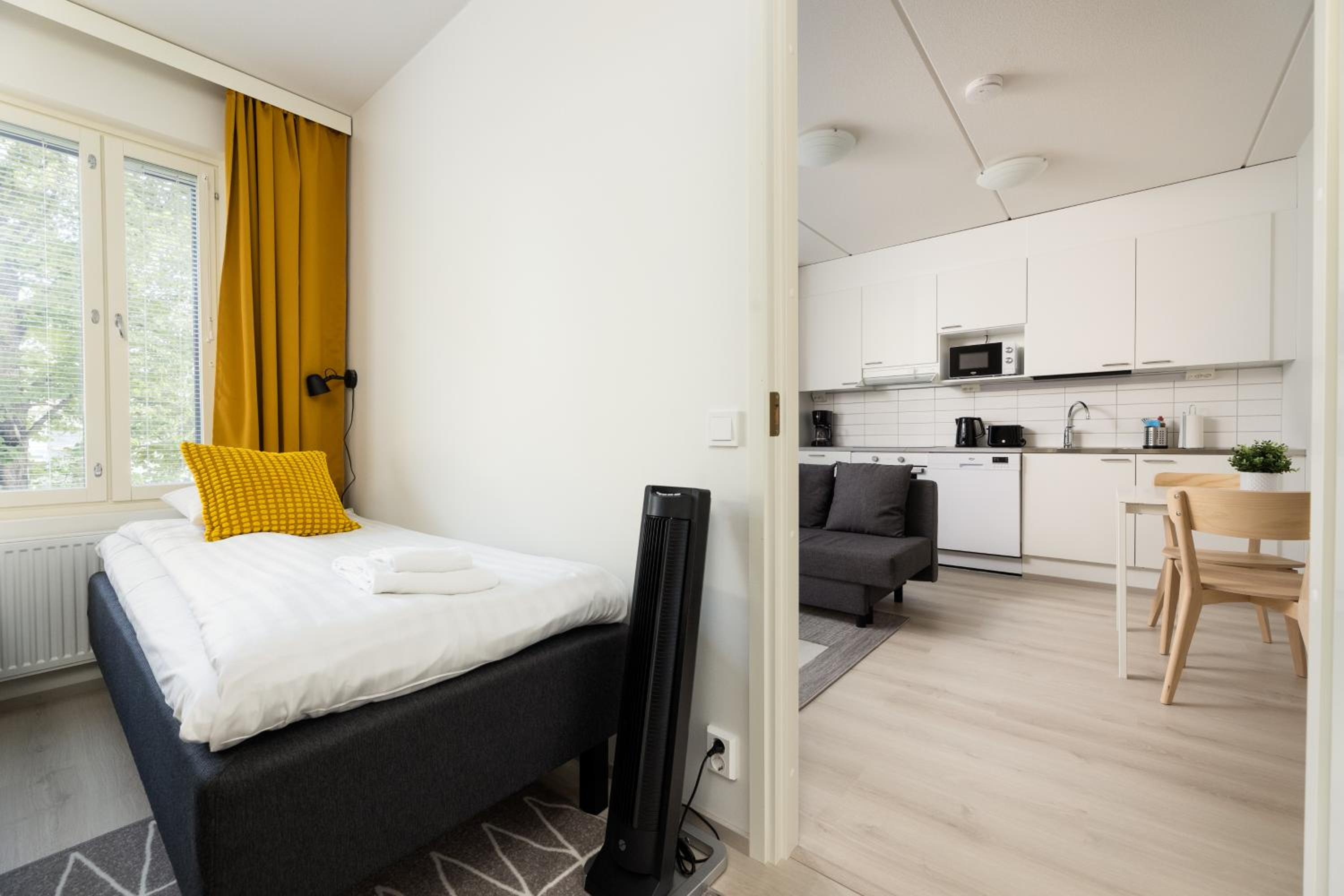 One-Bedroom Apartment with Balcony photo 2