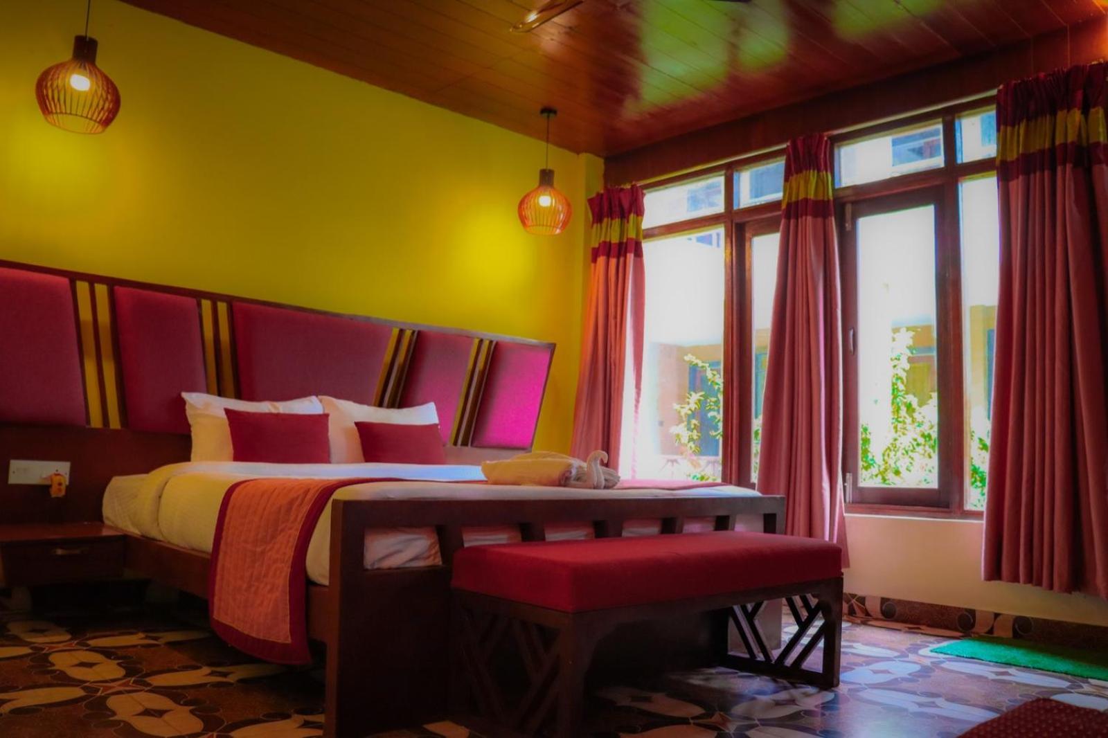 Deluxe Room - Photo 1