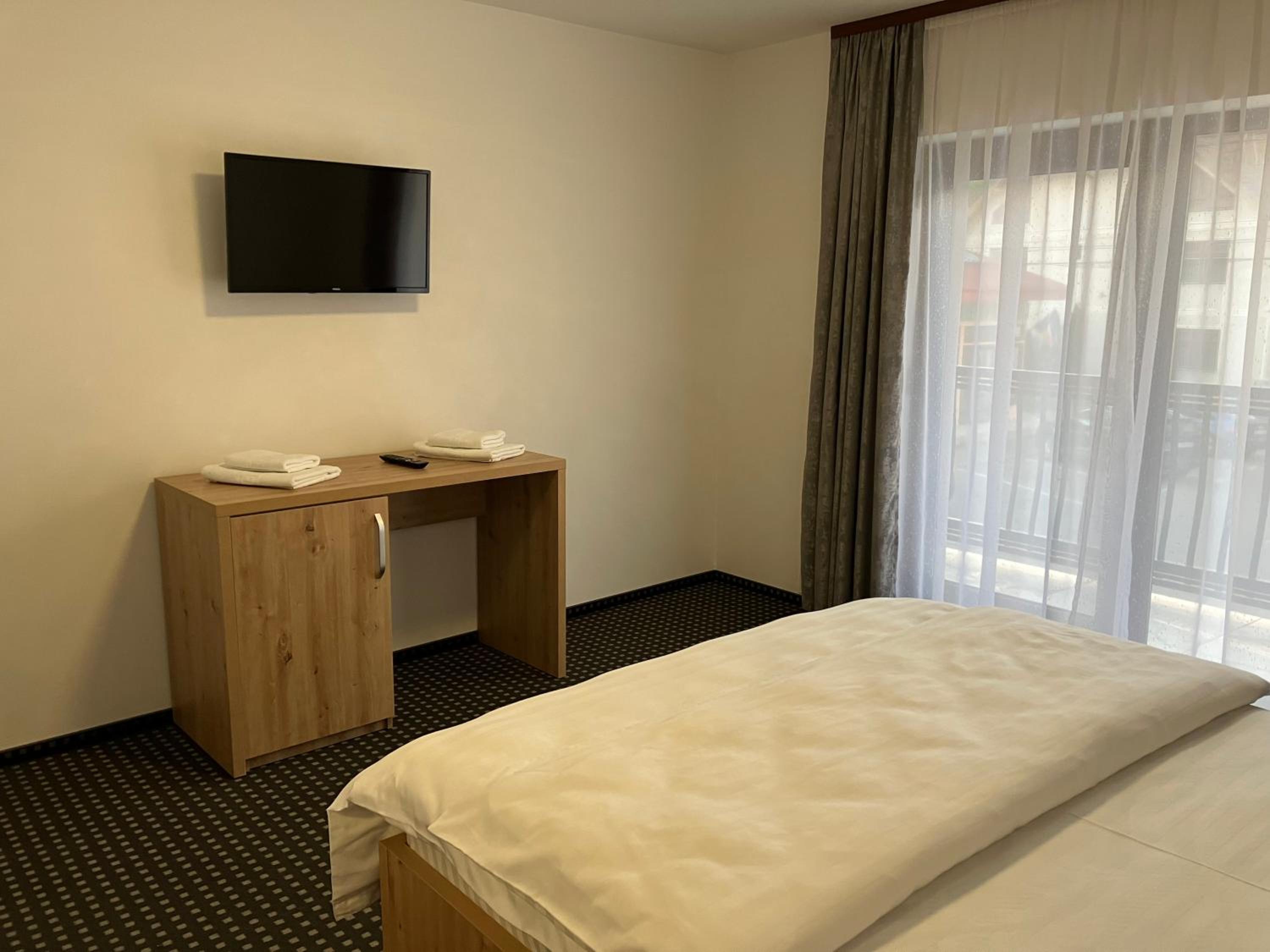 Double Room with Balcony photo 3