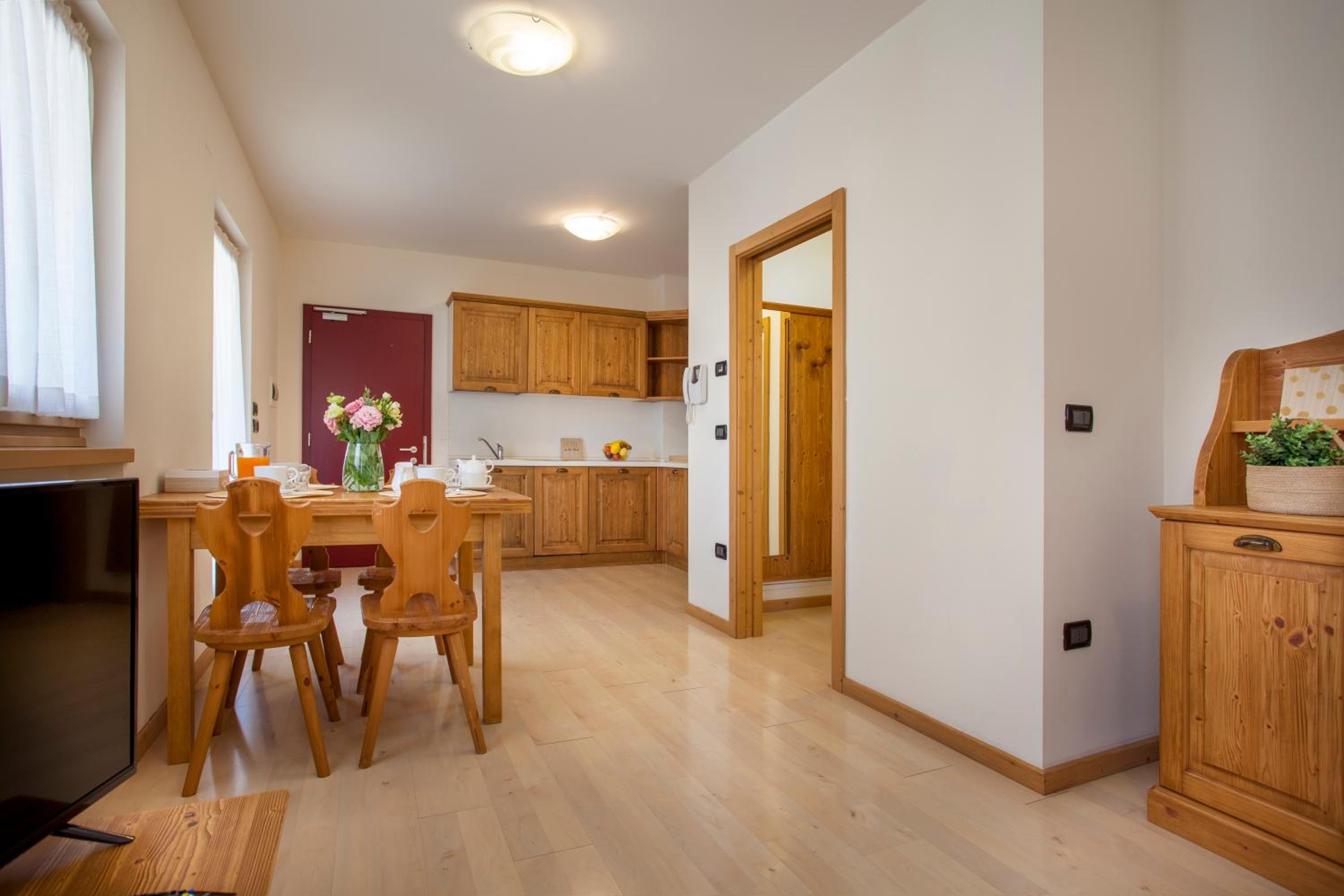 One-Bedroom Apartment (4 Adults) photo 2