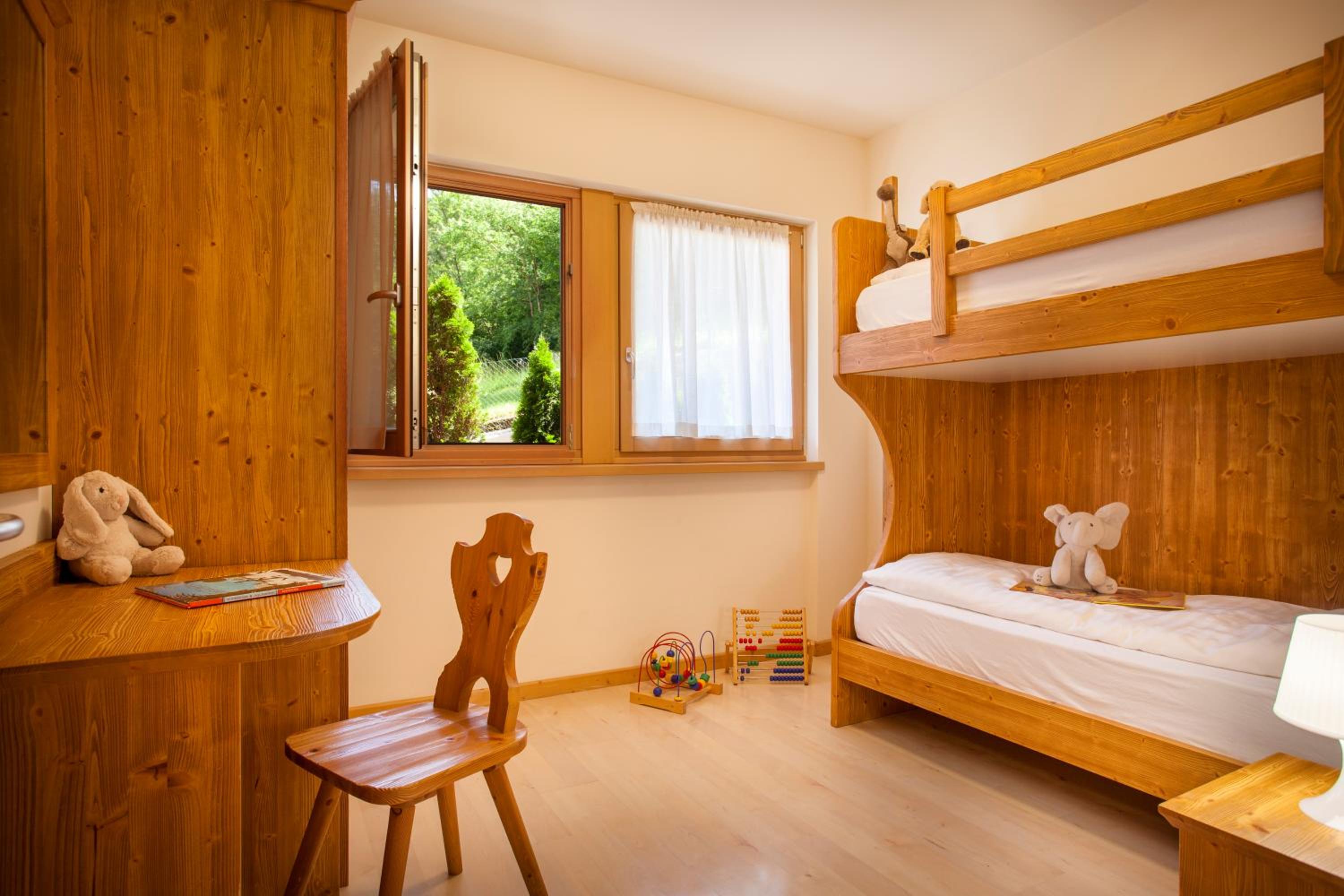 Two-Bedroom Apartment (5 Adults)