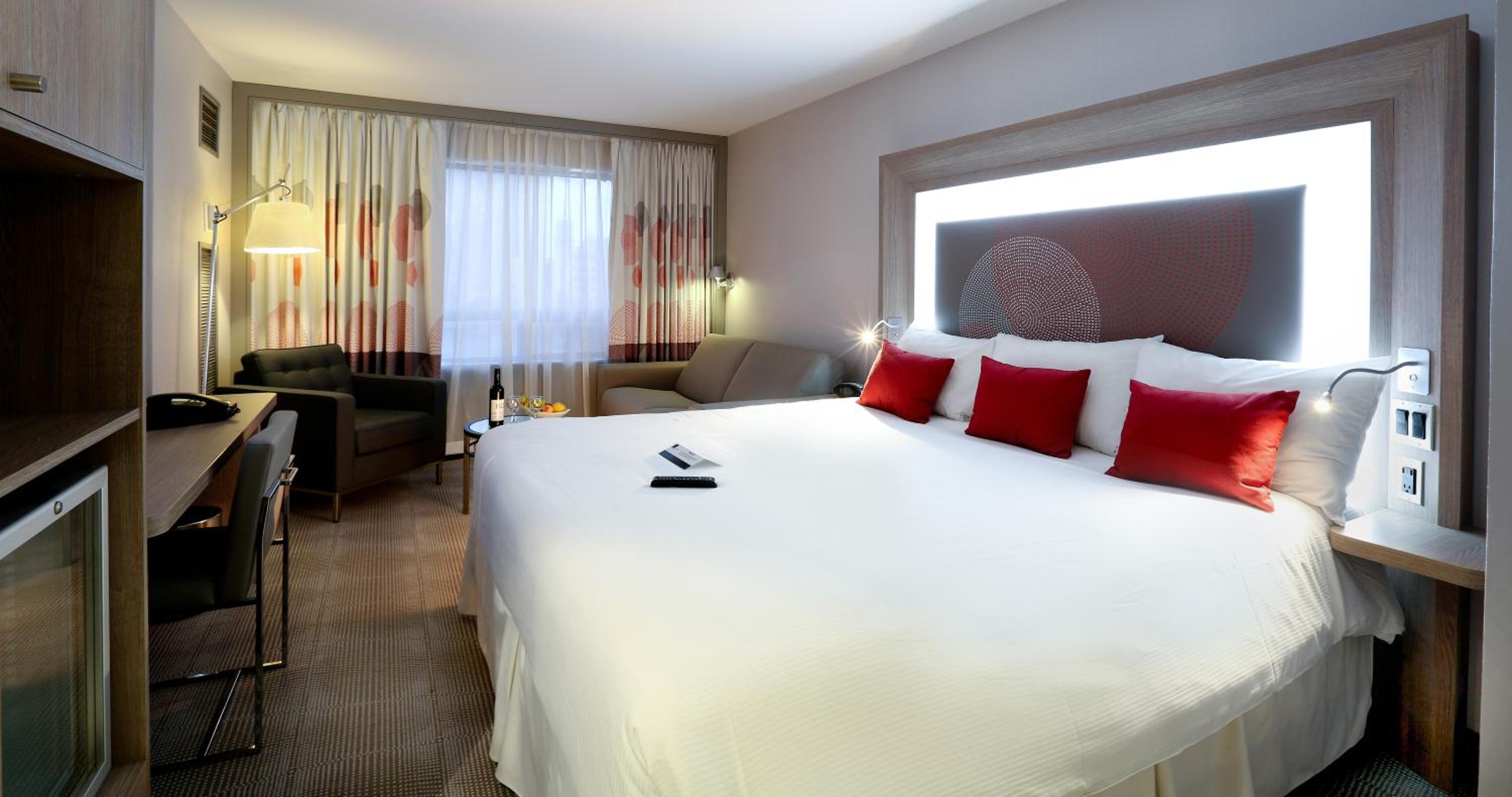 King Room with Sofa Bed - Non-Smoking - Photo 1