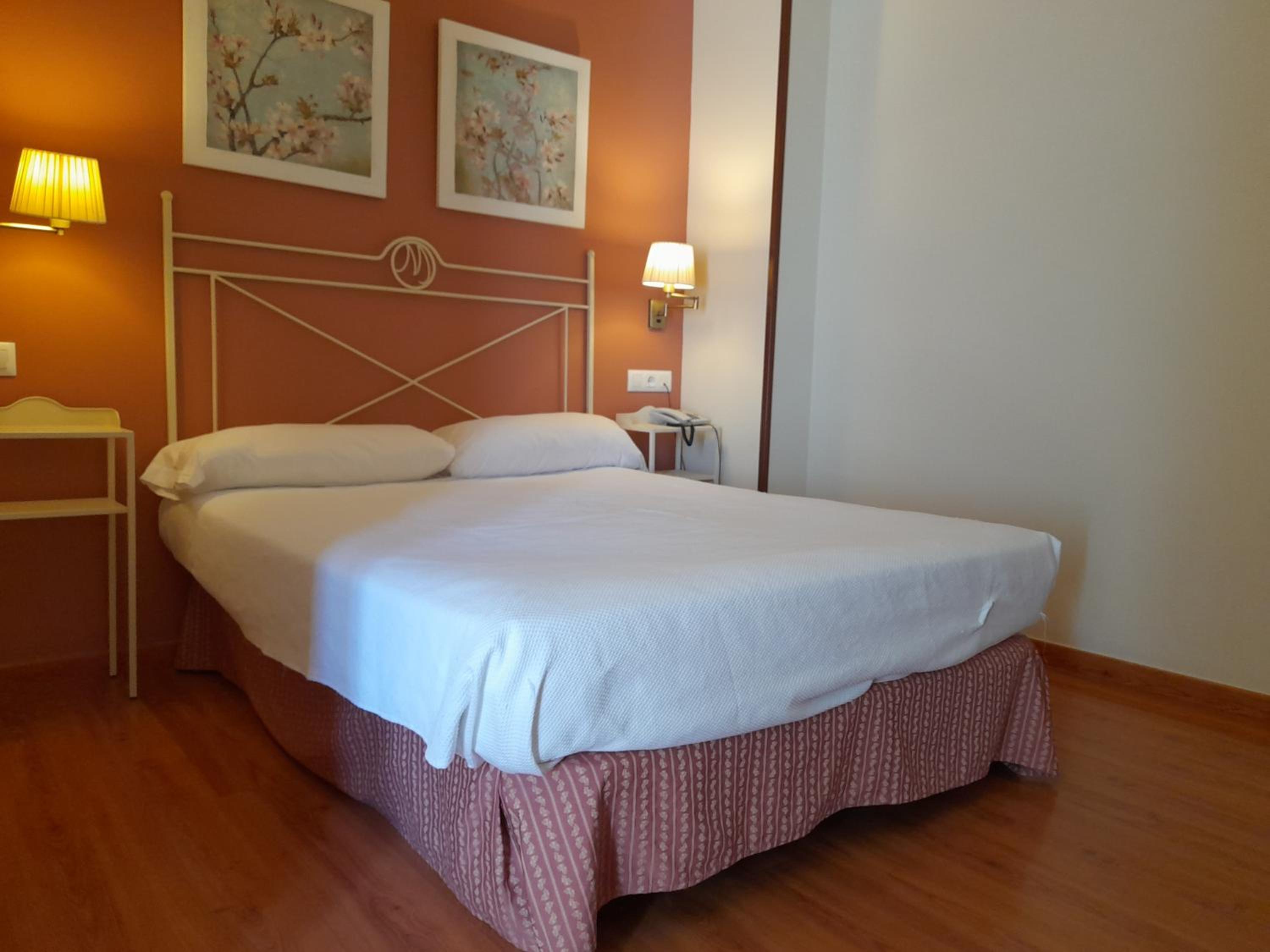 Superior Double Room - Photo 2