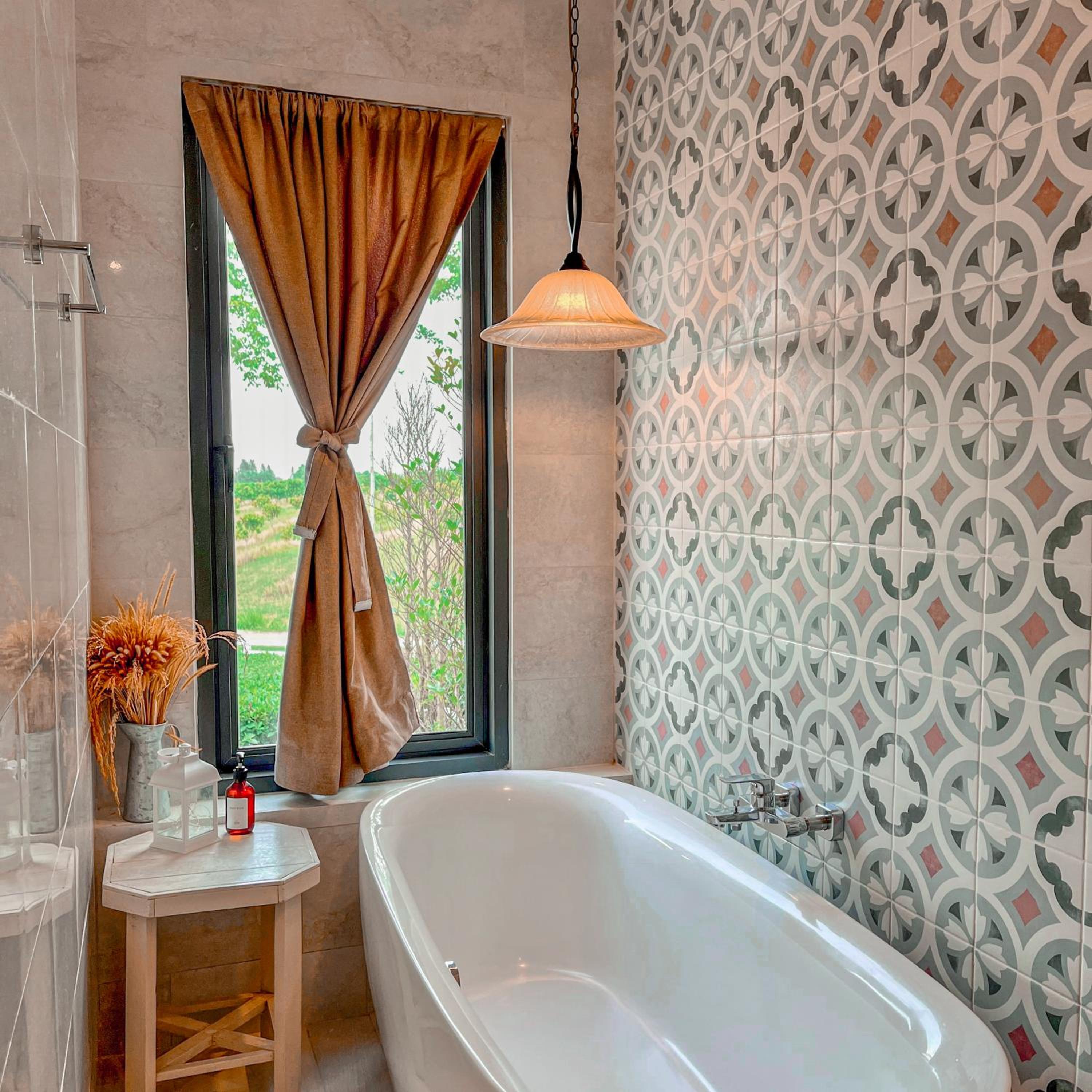 Deluxe Double Room with Bath - Photo 15
