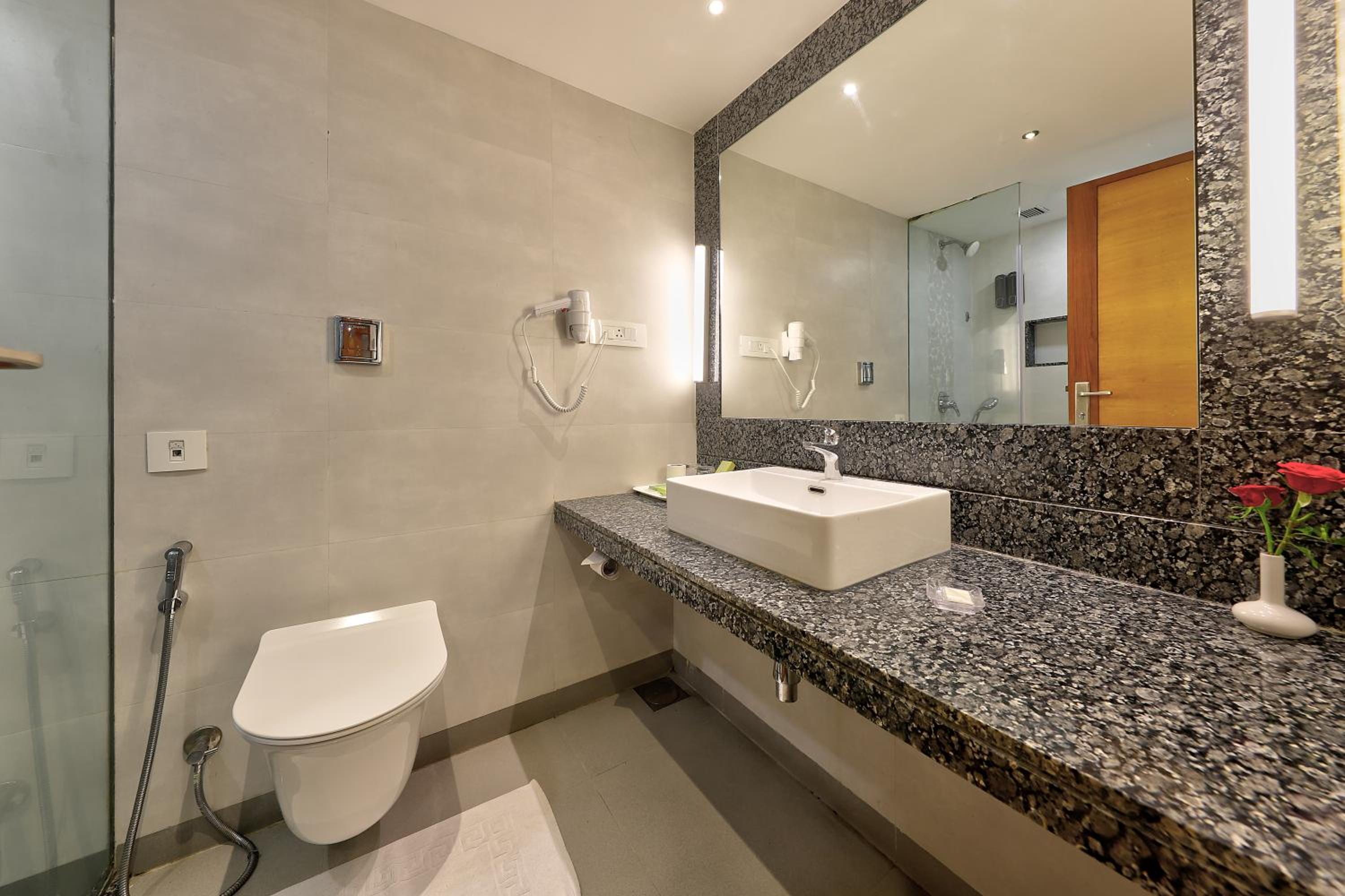 Superior Room with 20% discount on Food & Soft Beverage - Photo 2