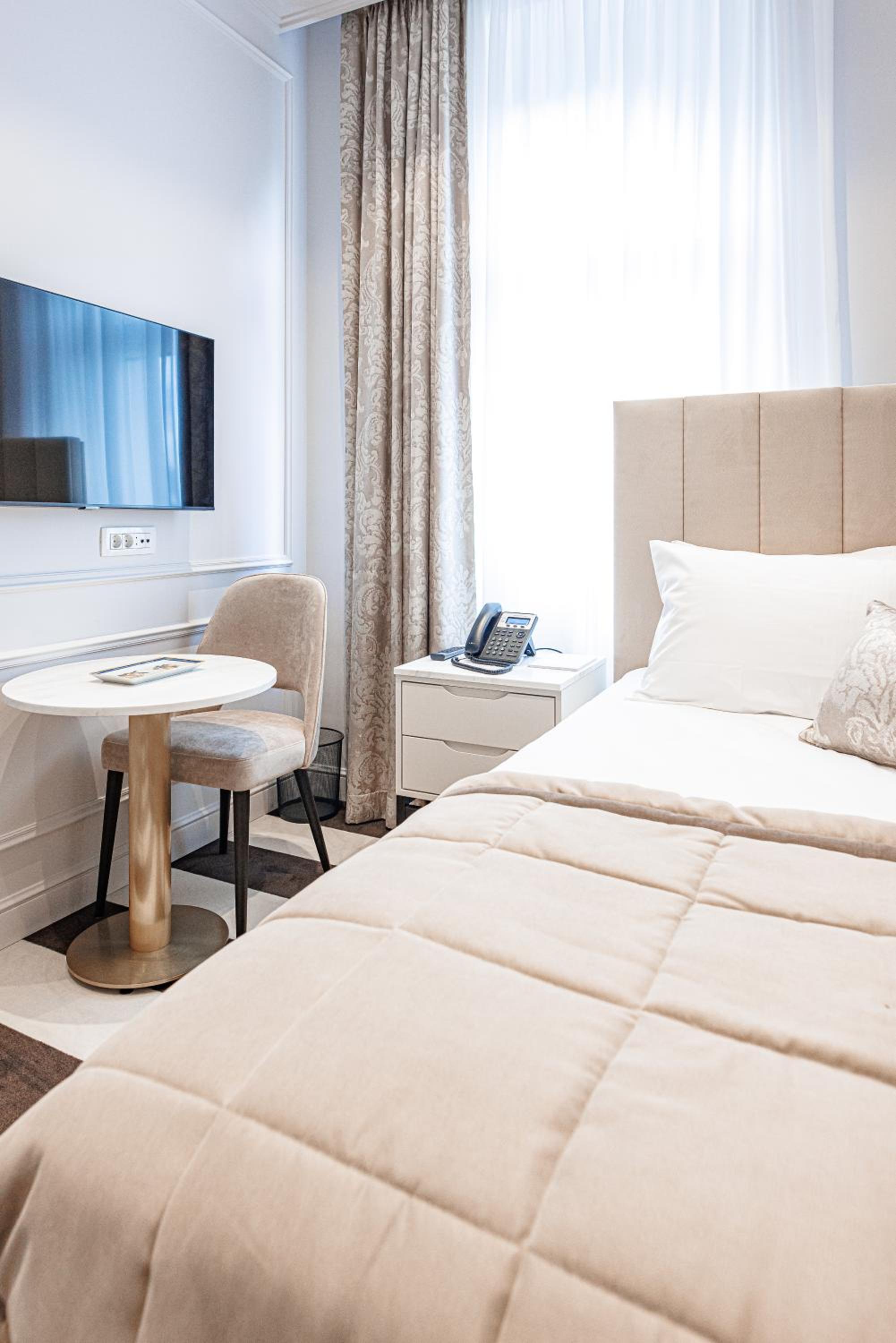 Deluxe Single Room photo 2