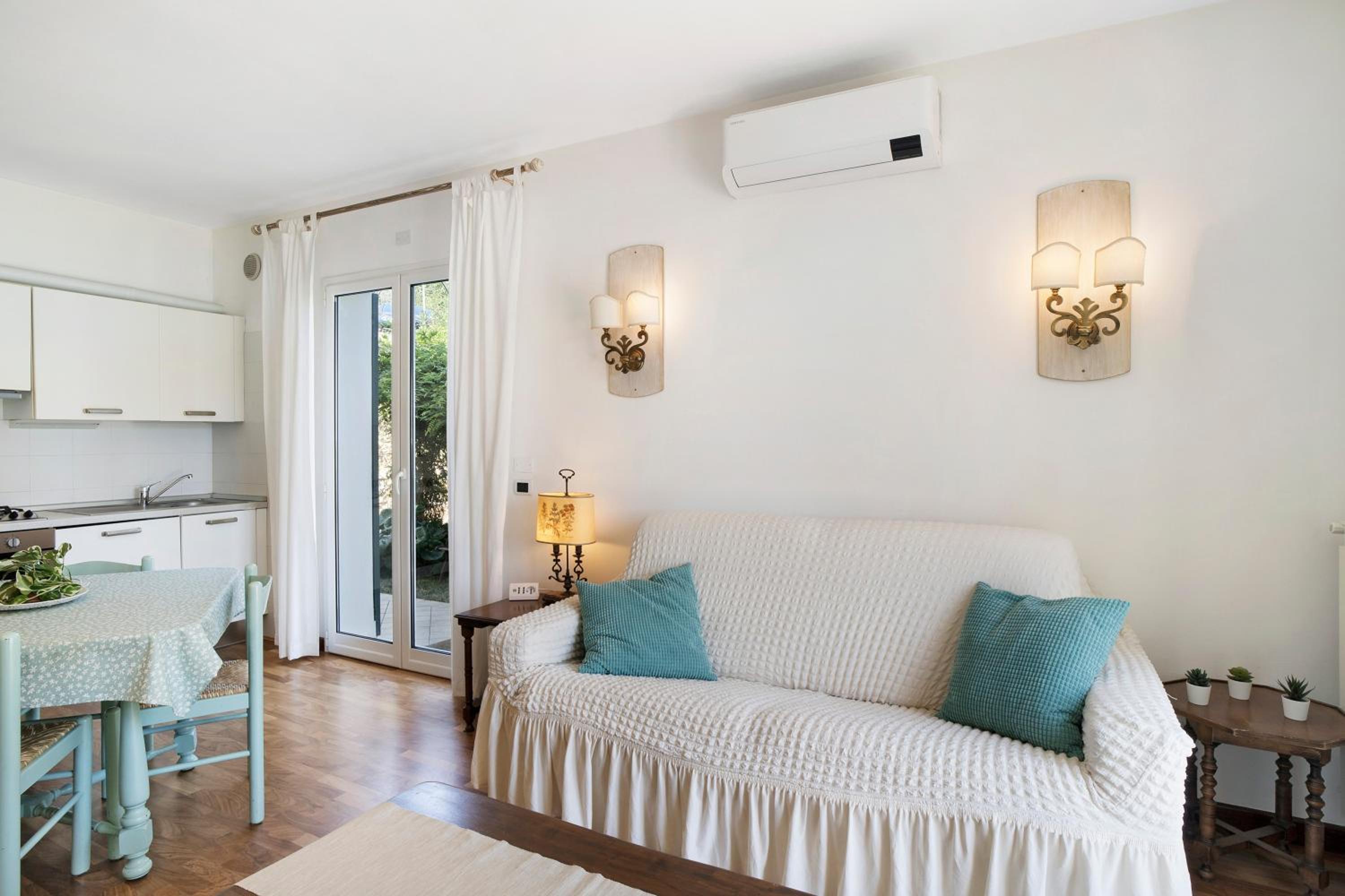 Superior One-Bedroom Apartment with Balcony photo 1