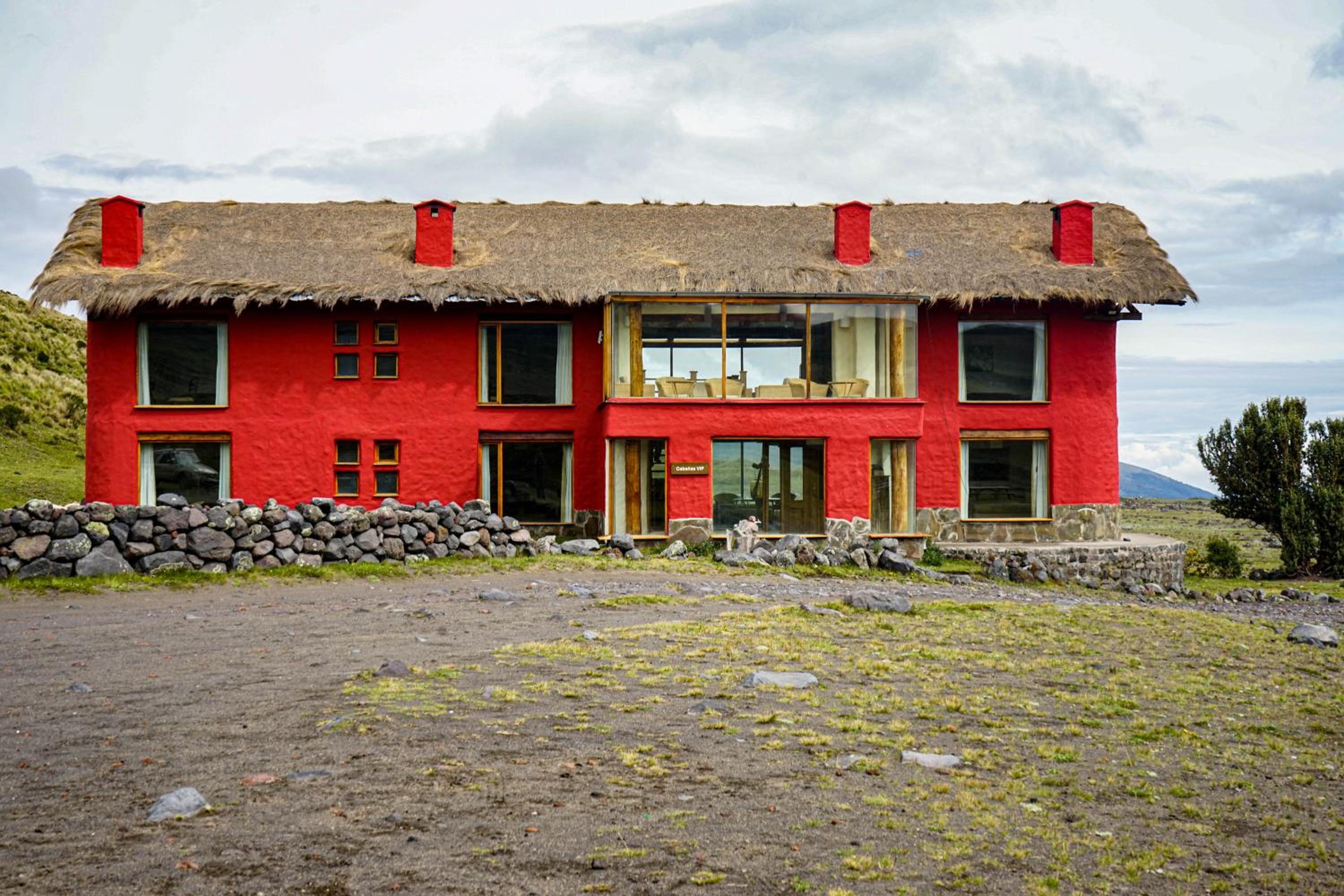 Quadruple Room with Mountain View photo 3