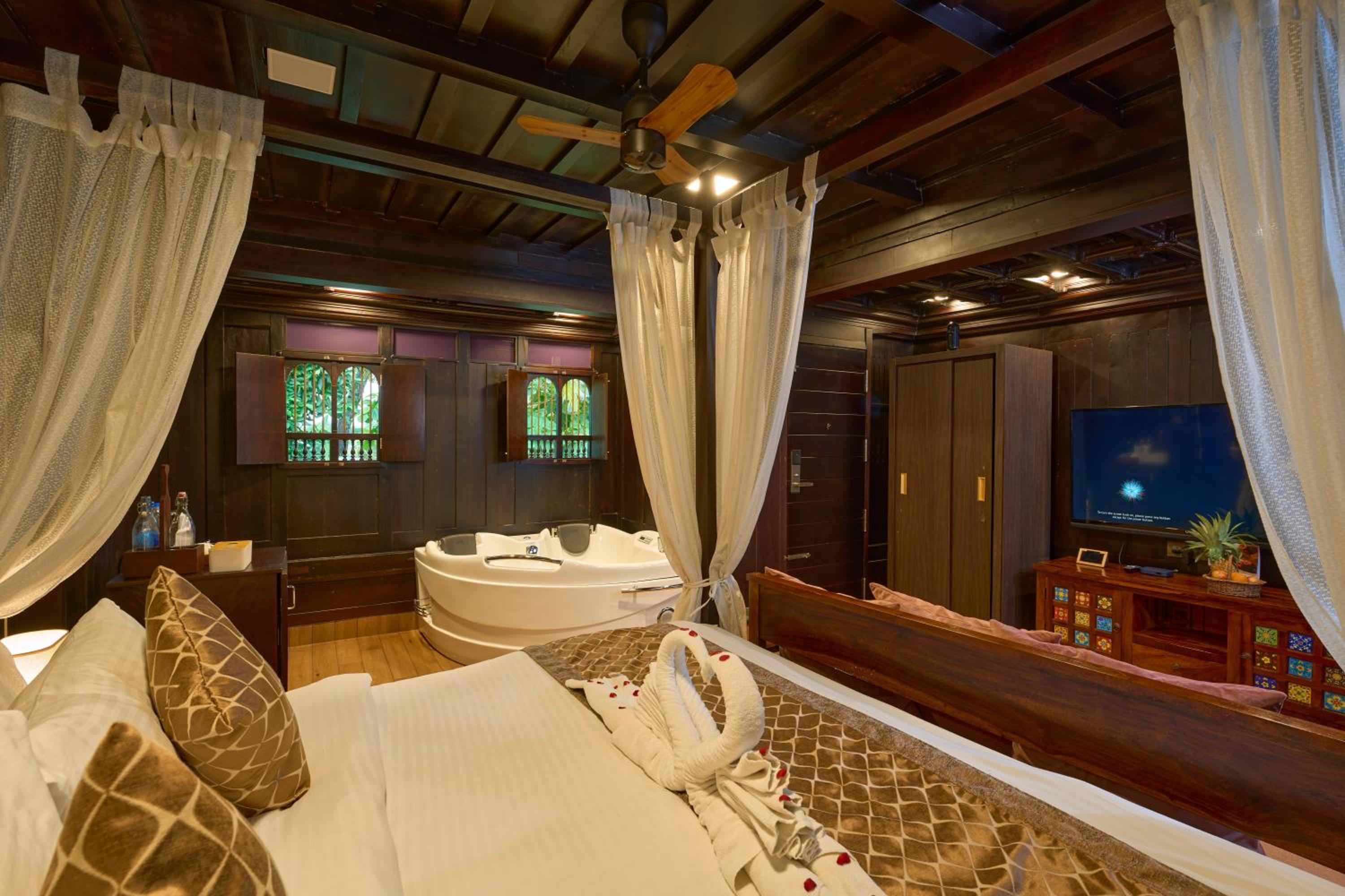 Heritage jacuzzi - Photo 1