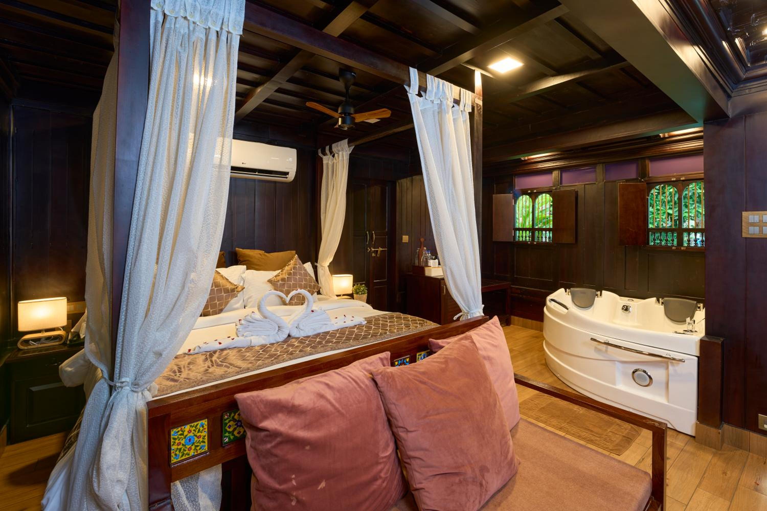 Heritage jacuzzi - Photo 13