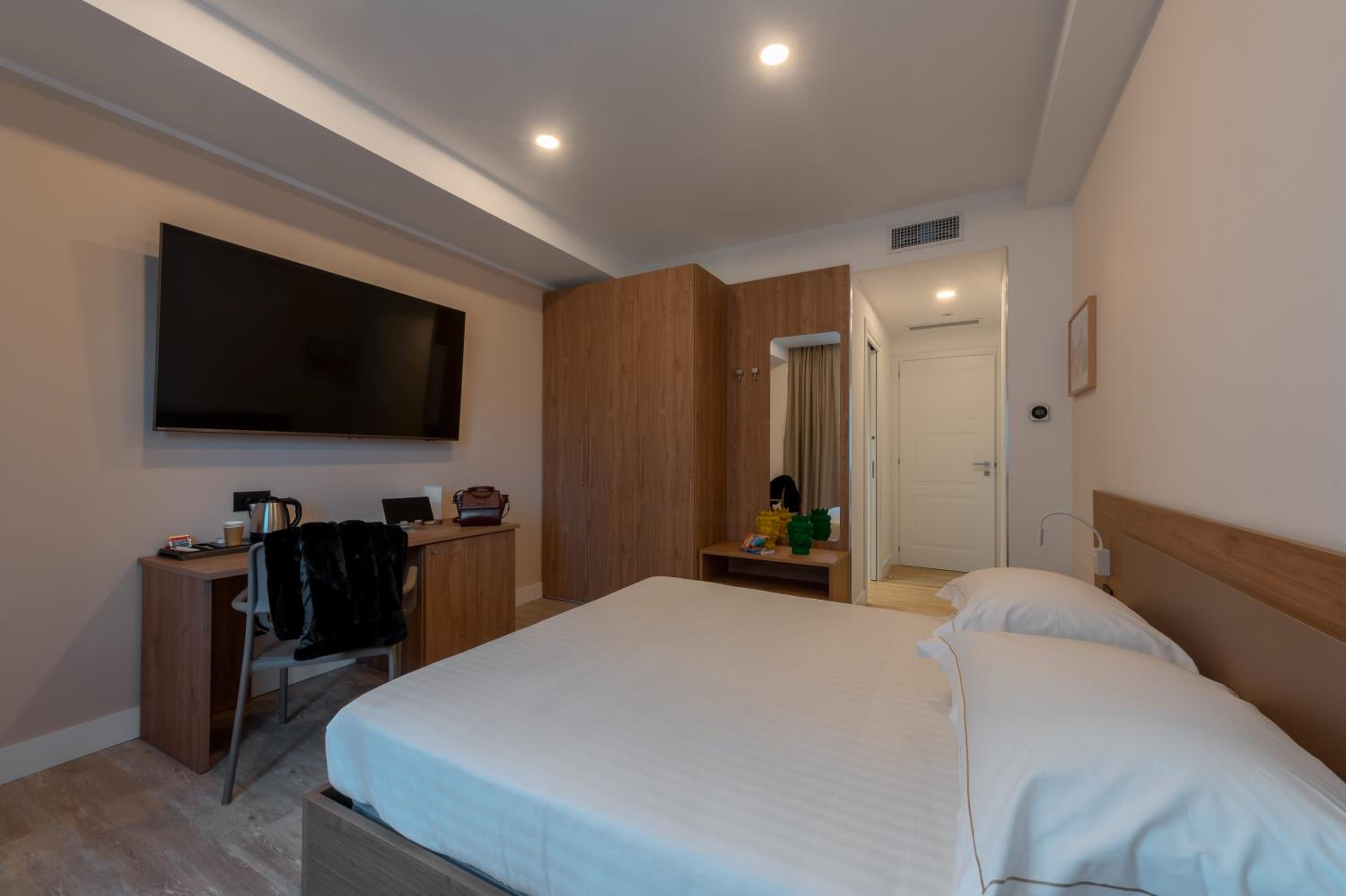Double Room - Annex 295 feet from the main building  - Photo 6