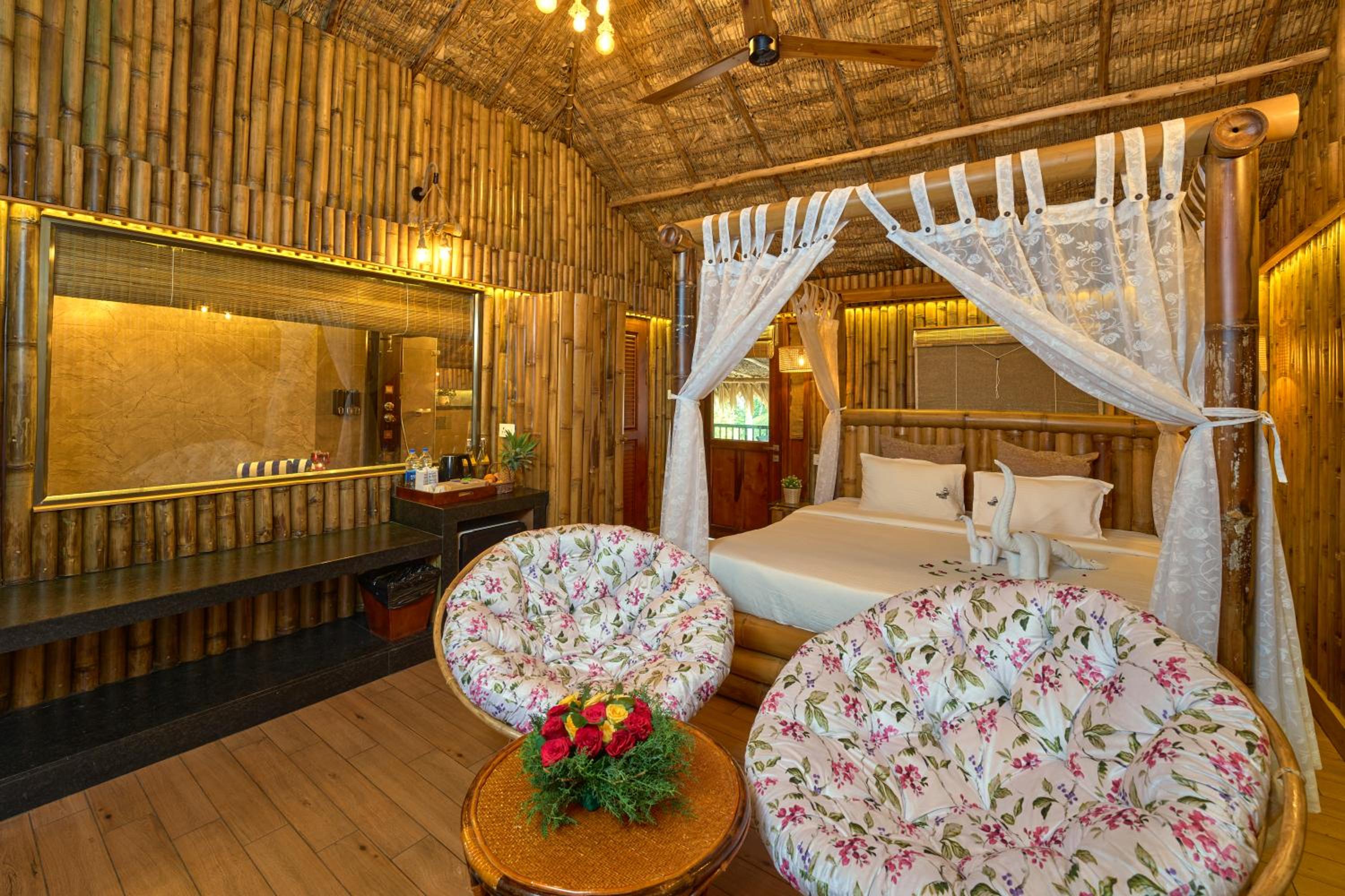 Lux jacuzzi cottage with balcony - Photo 1