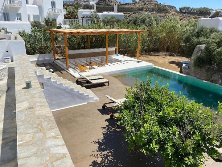 Villa photo 3