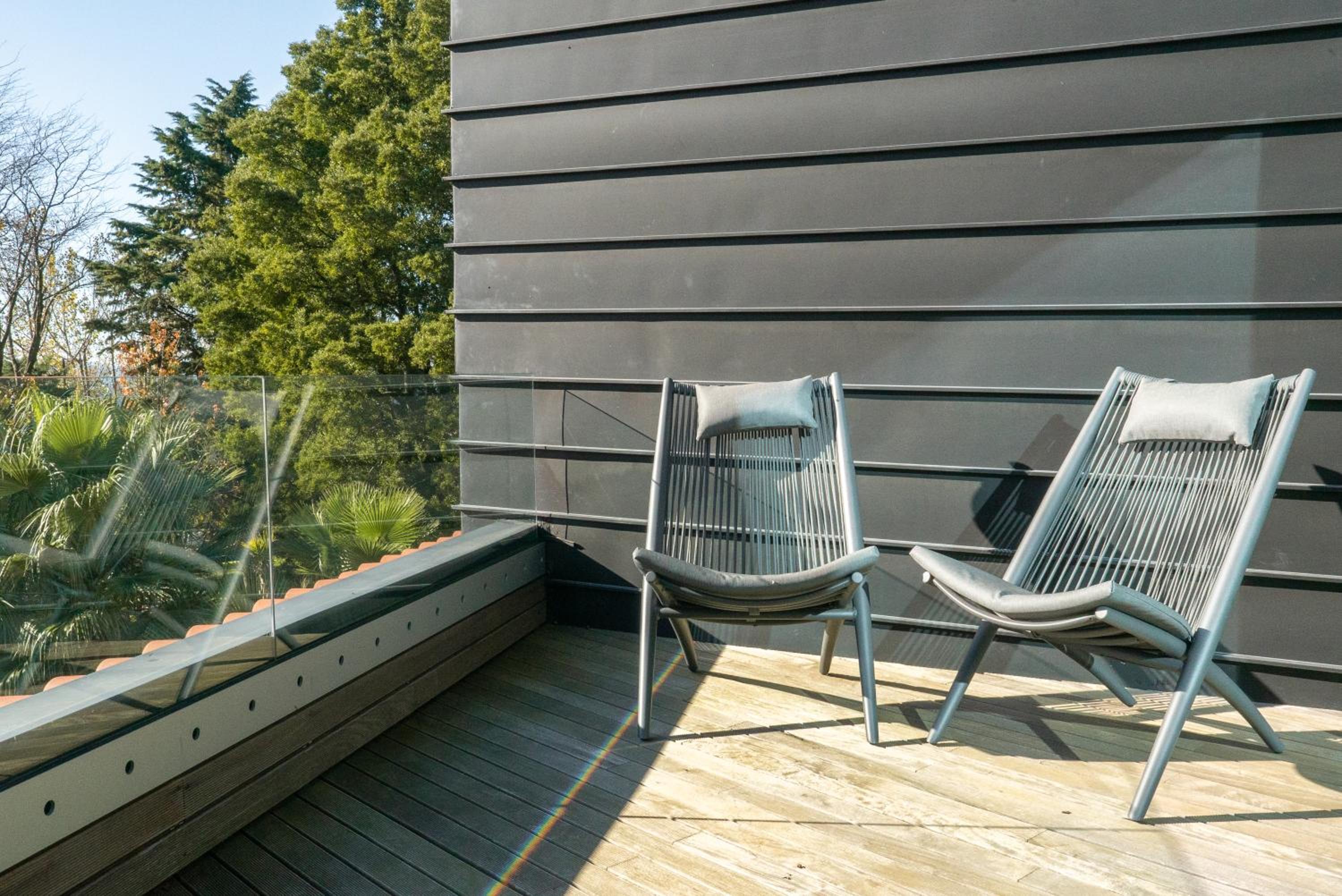 Junior Suite with Balcony - Photo 2