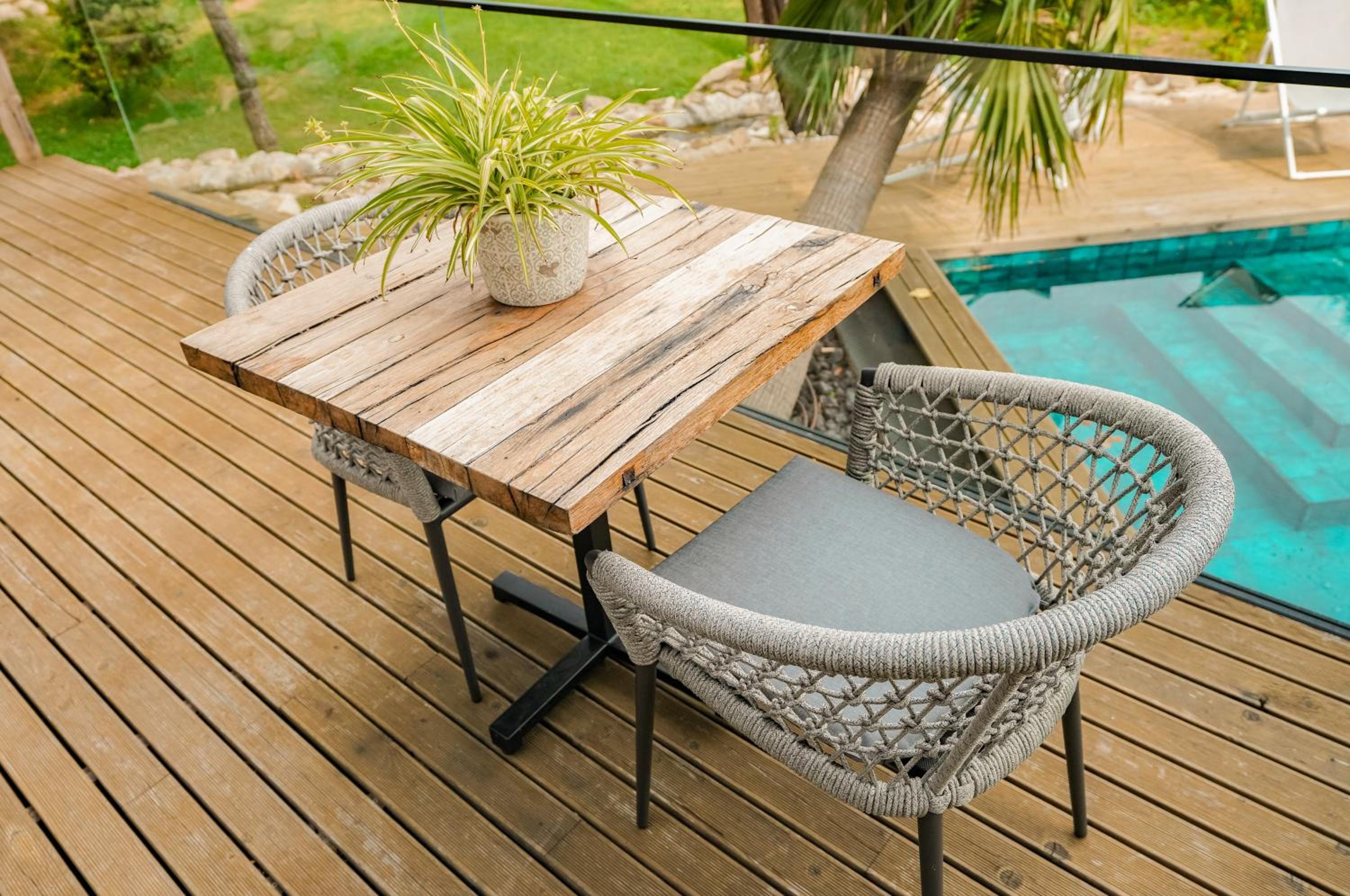 Suite with Private Pool - Photo 11