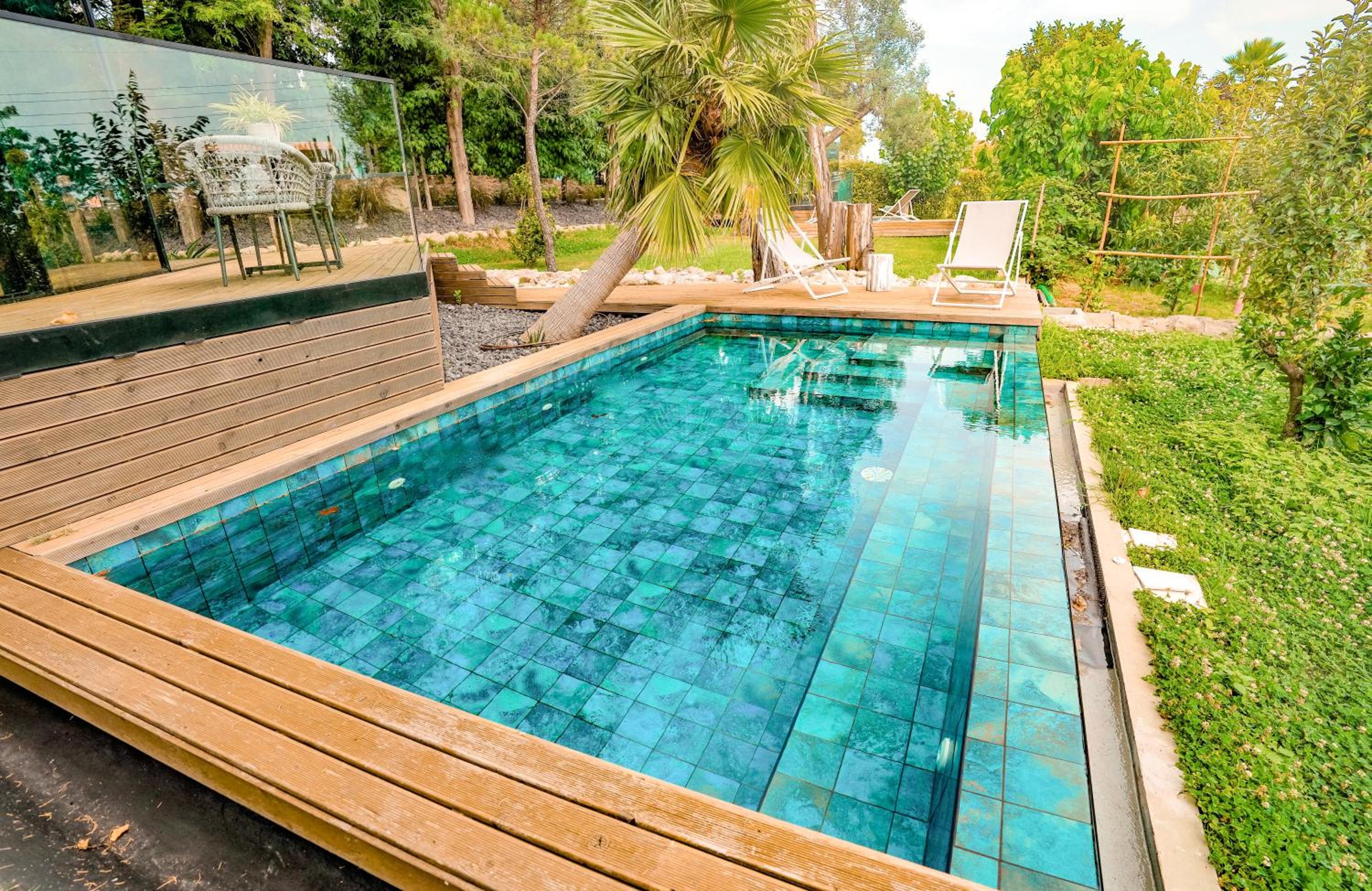 Suite with Private Pool - Photo 17