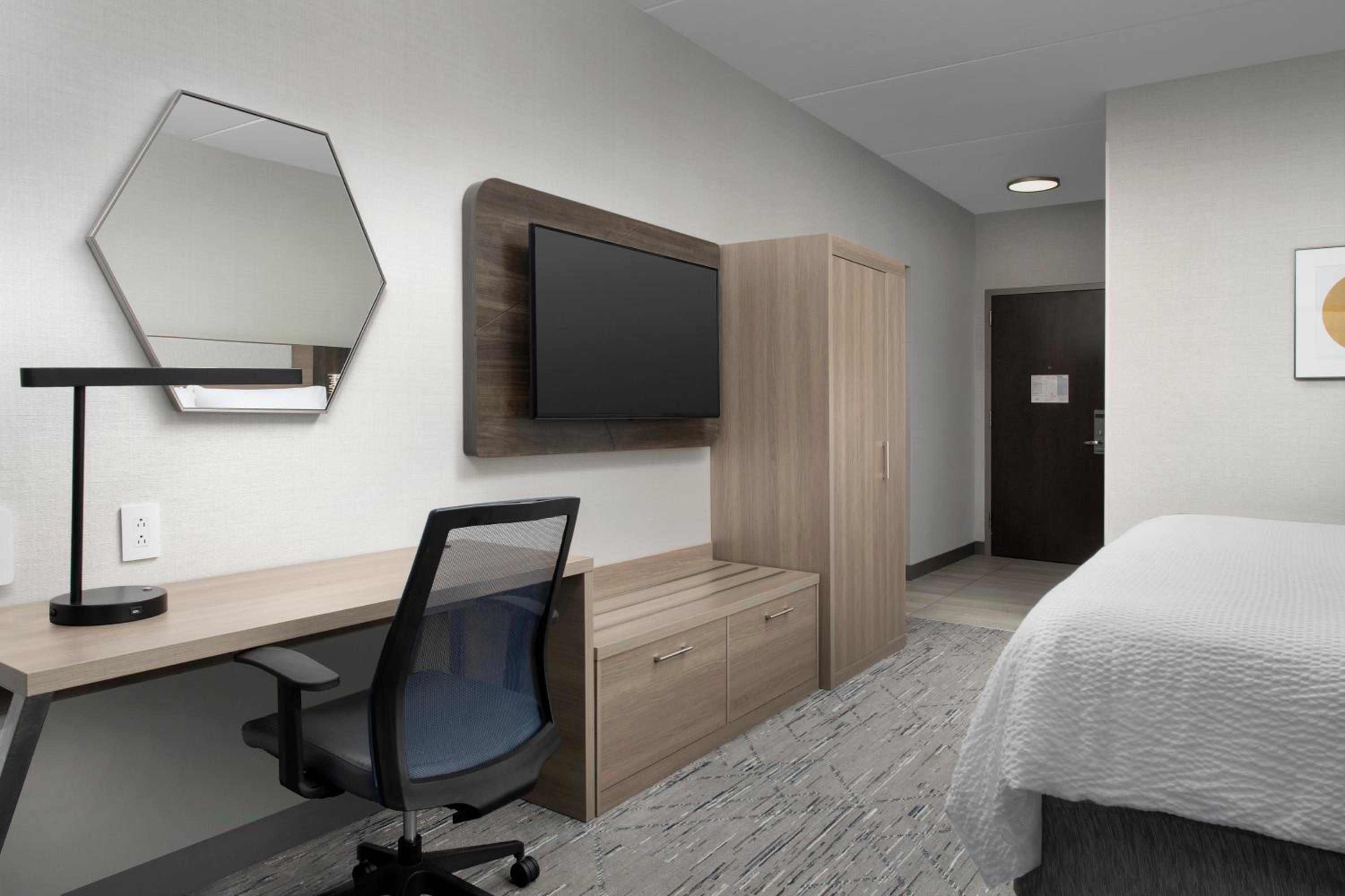 Suite - Mobility Access/Hearing Accessible