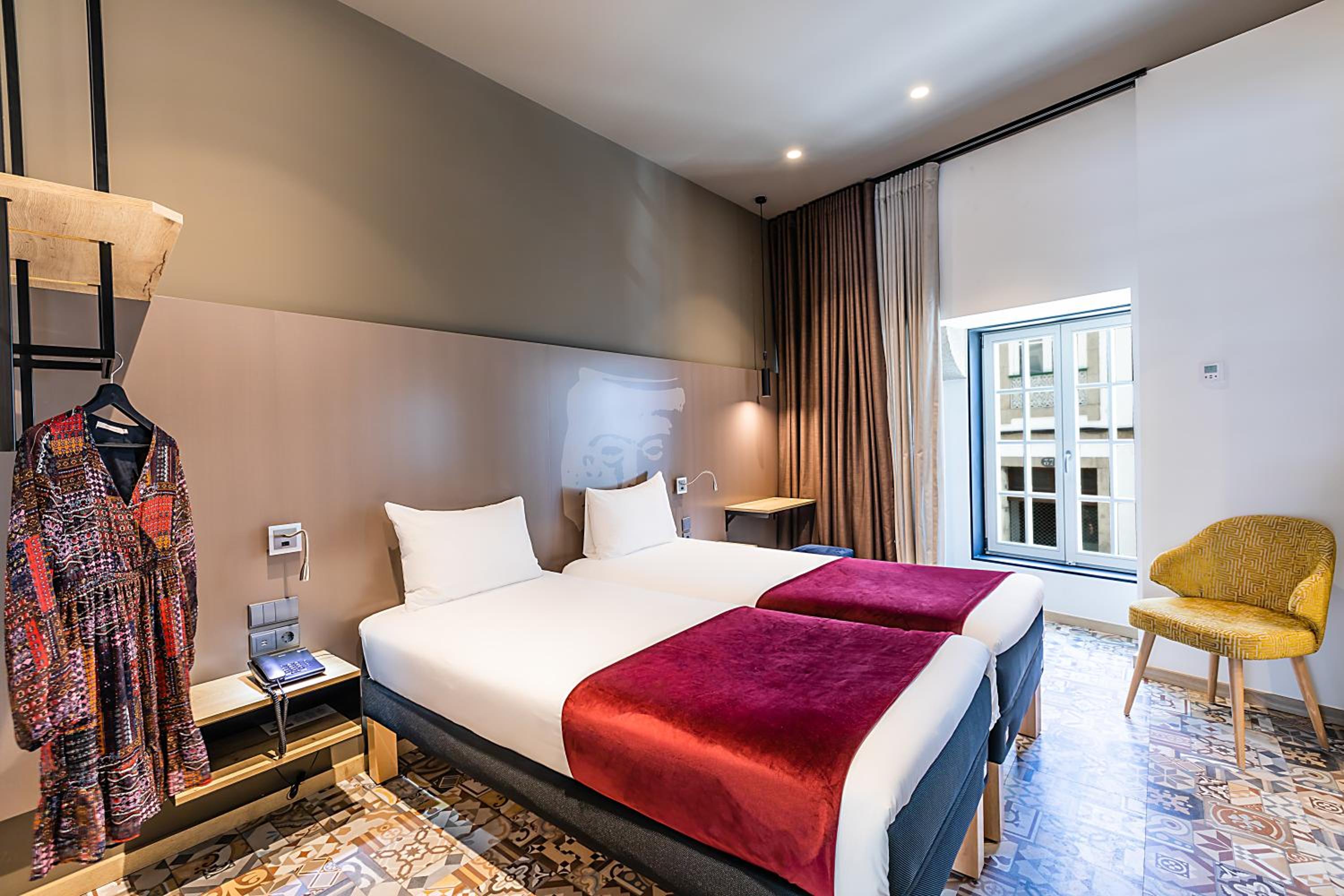 Twin Room - Photo 1