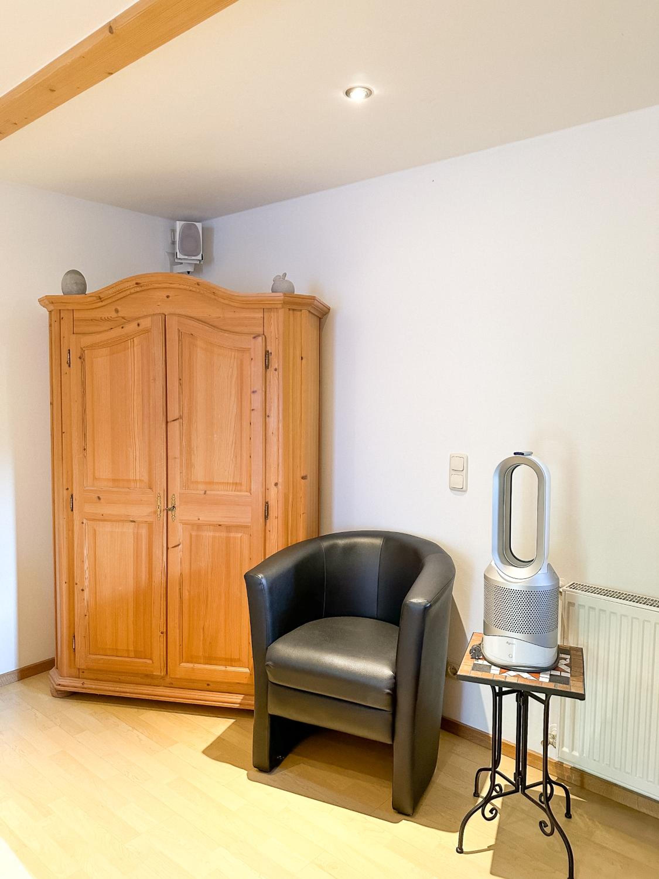 Apartment with Terrace - Photo 30