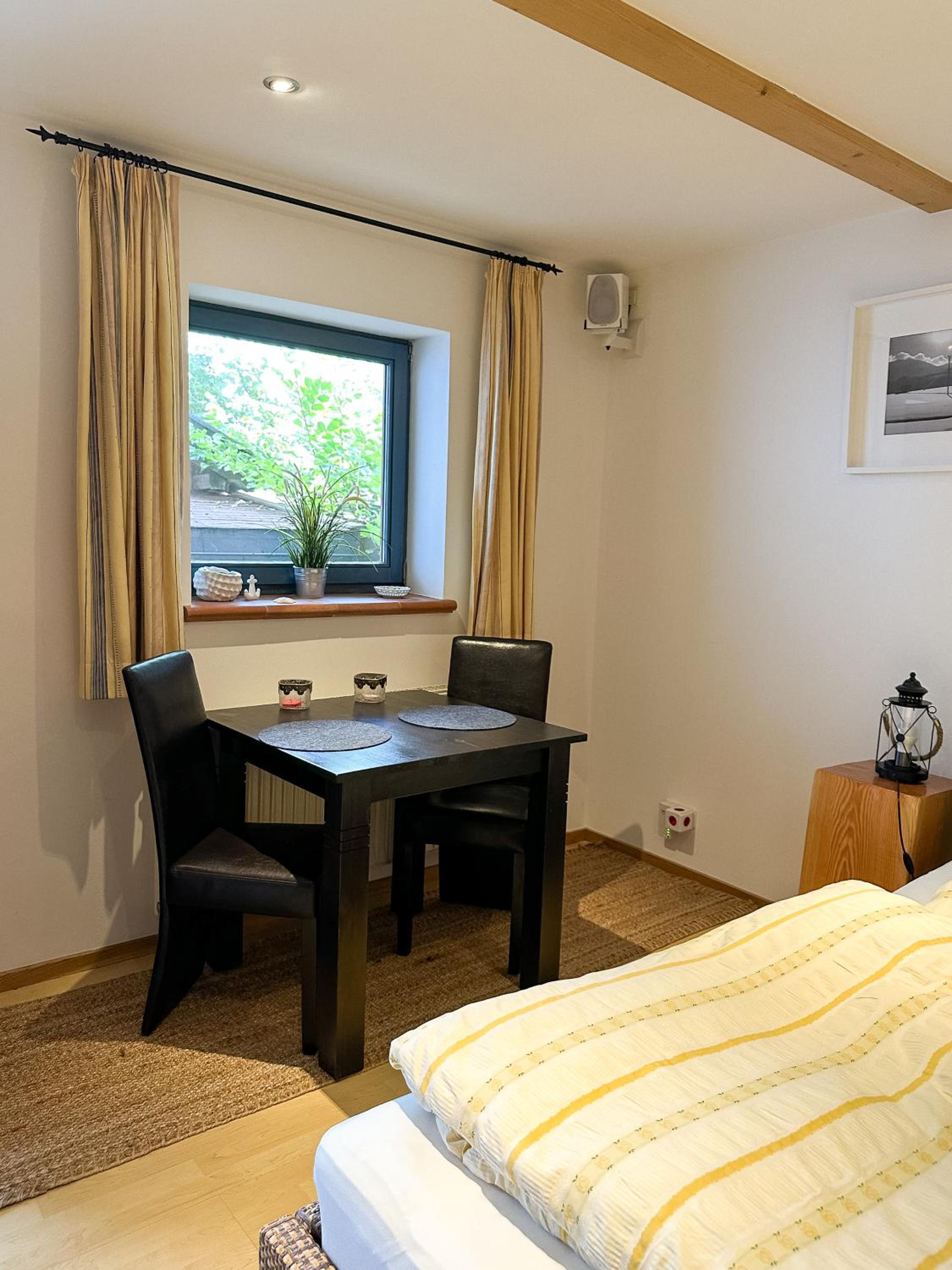 Apartment with Terrace - Photo 8