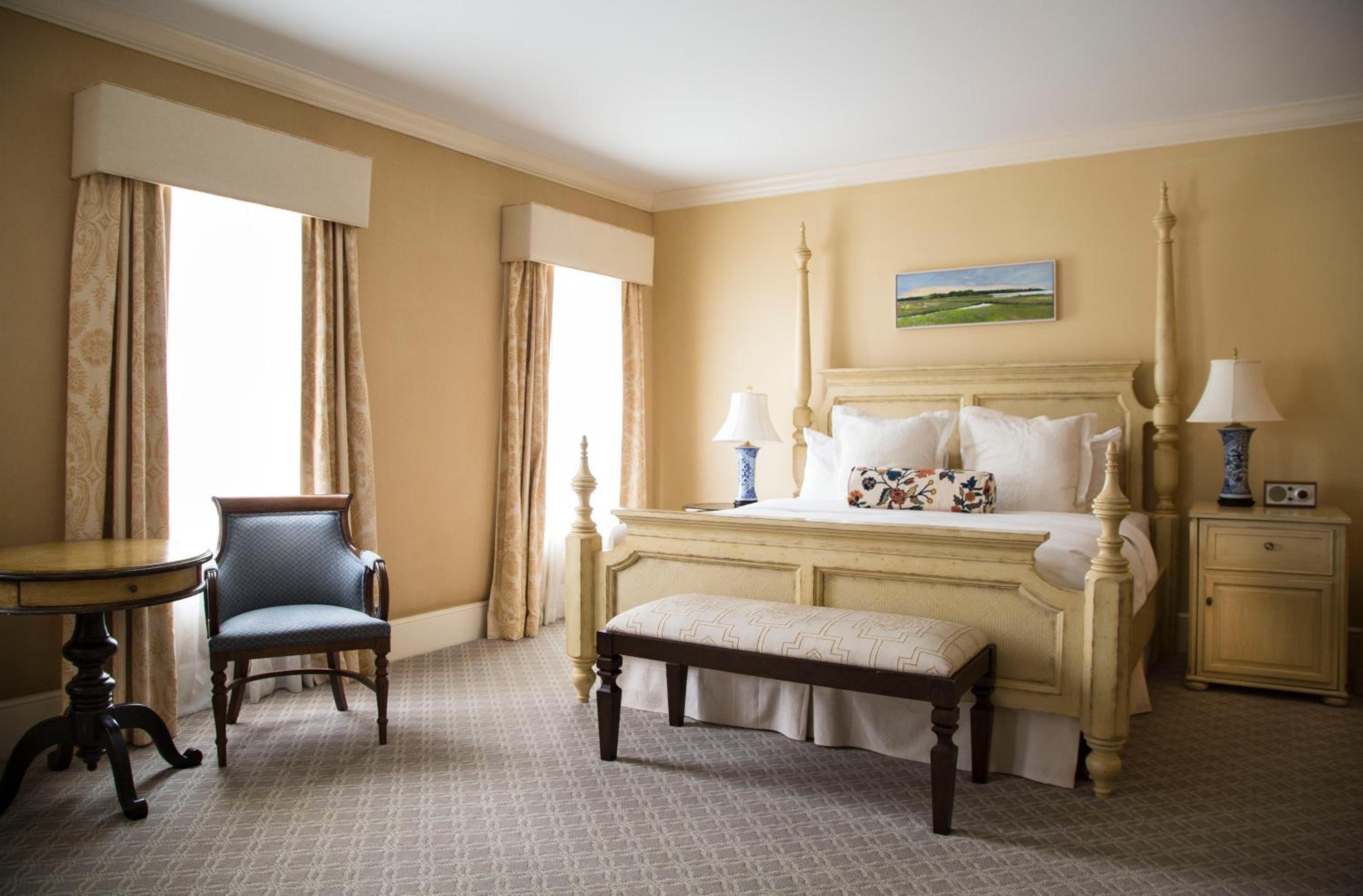 Deluxe King Room - Photo 3