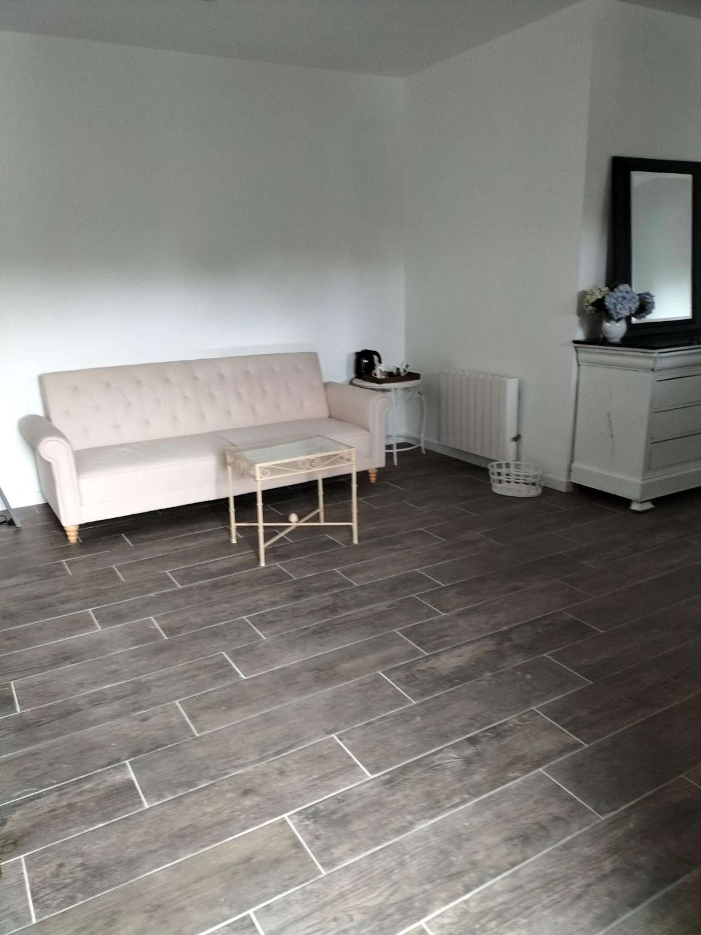 Family Room - Photo 6
